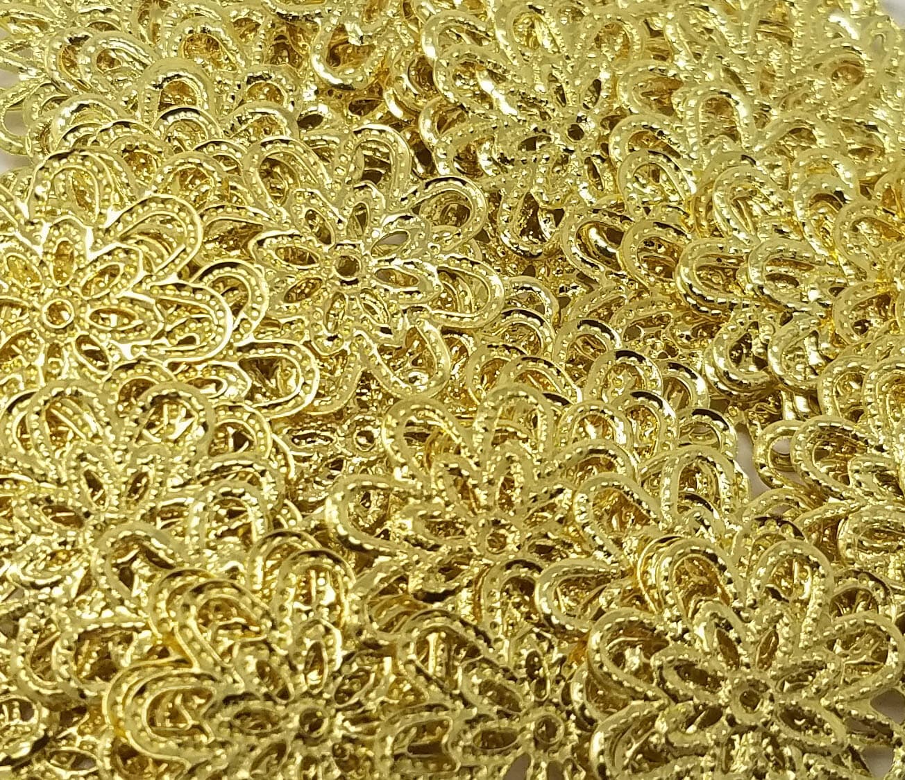 100 pcs Gold Thin Metal Filigree Floral Disk Flower Craft Sequins Embellishments