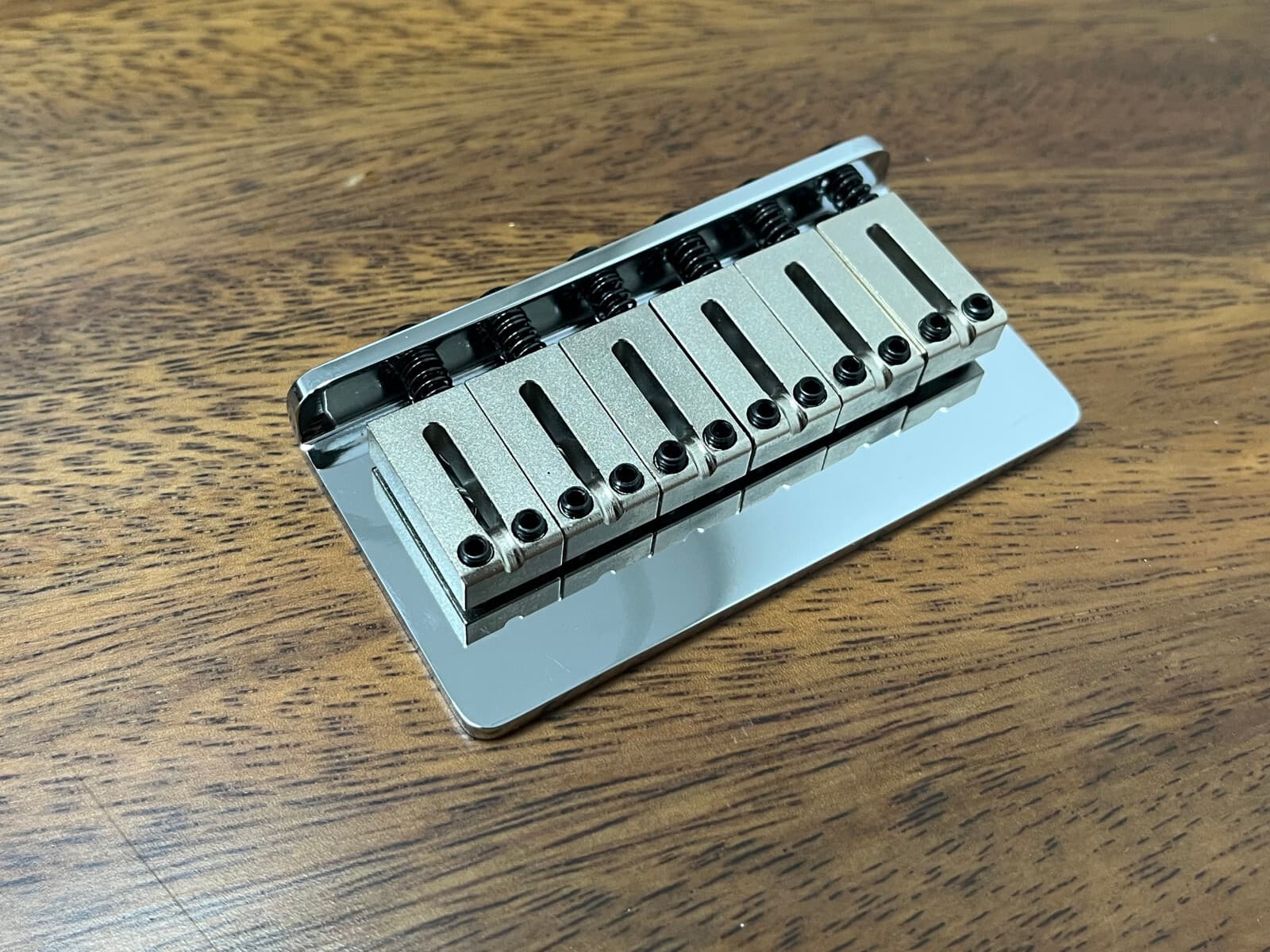 American Stratocaster Chrome Hardtail Bridge 4