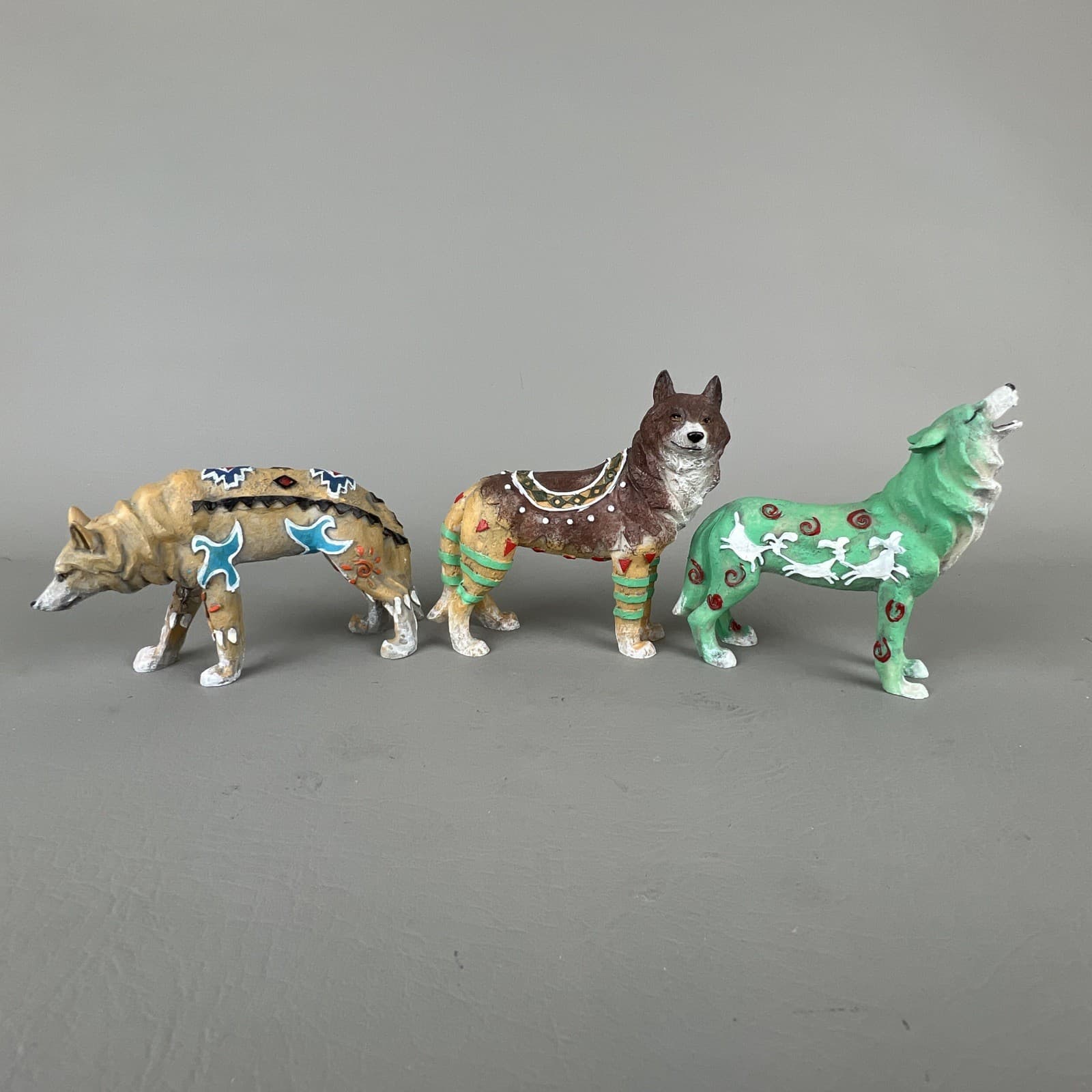 3 Westland Call of the Wolf Howling Standing Animal Figurines Northern Wolf 6"