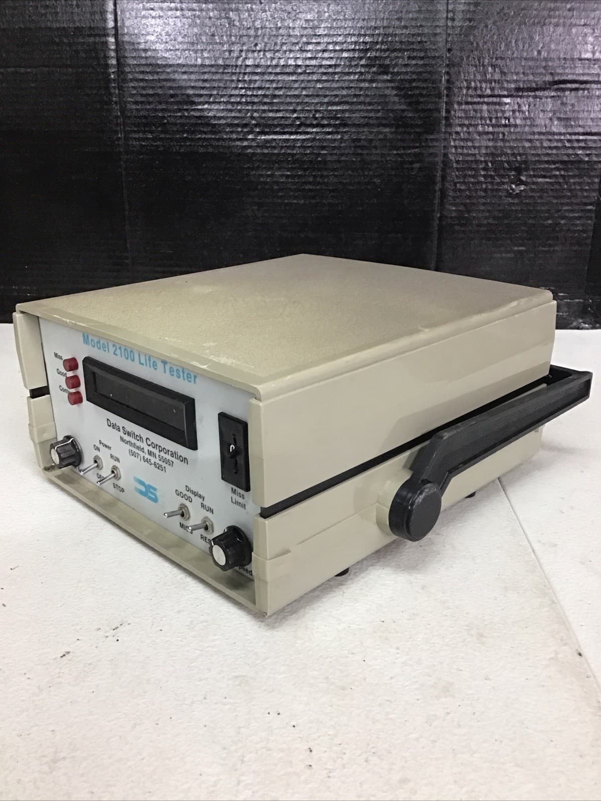 DSC Data Switch Corp Model 2100 Life Tester Life Cycle Tester 2