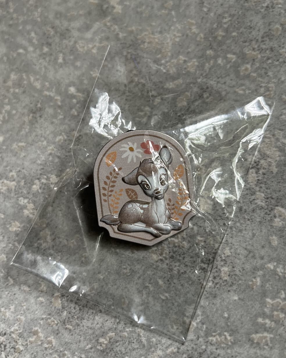 New Disney HKDL Hong Kong Disneyland Pin Trading Carnival Bambi Pin 2023 LE 800 2