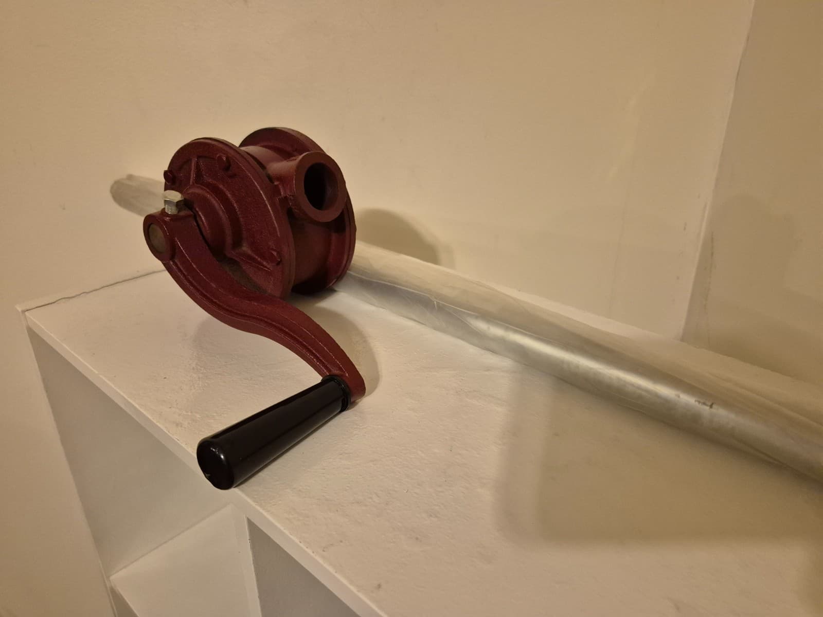 Zee Line ZE1002 Rotary Pump Cast Iron-Does Not Contain Lift Tube or Bung Adaptor