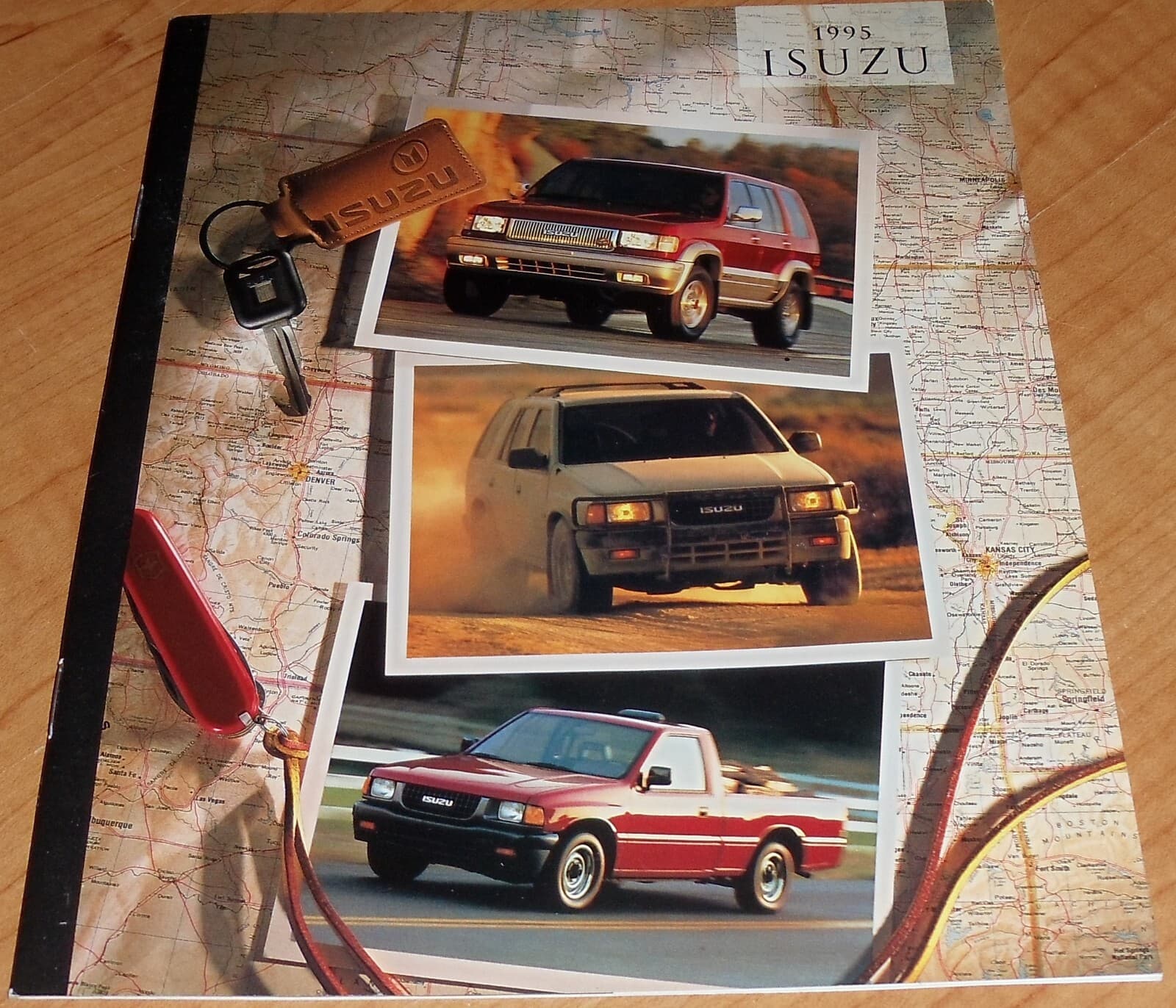 ISUZU * 1995 Model Line Sales Brochure * EXCELLENT CONDITION * FREE SHIPPING 2