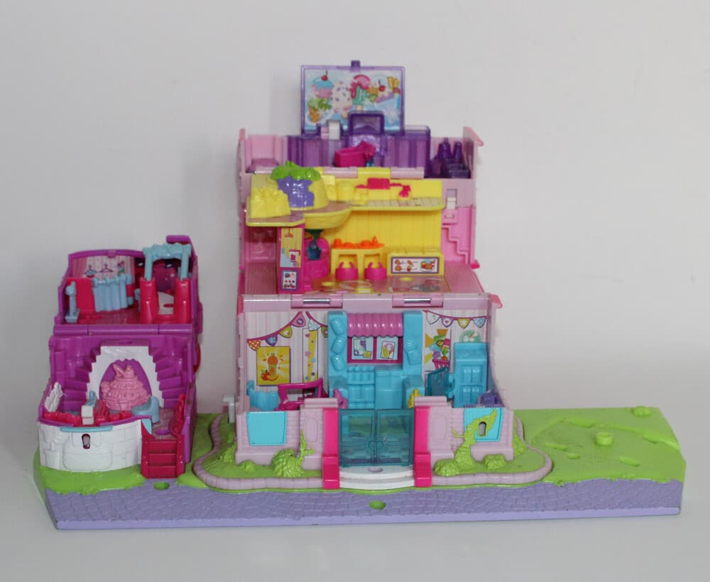 Shopkins Lil' Secrets Secret Small Mall - multi level playset w/ grocery store 6