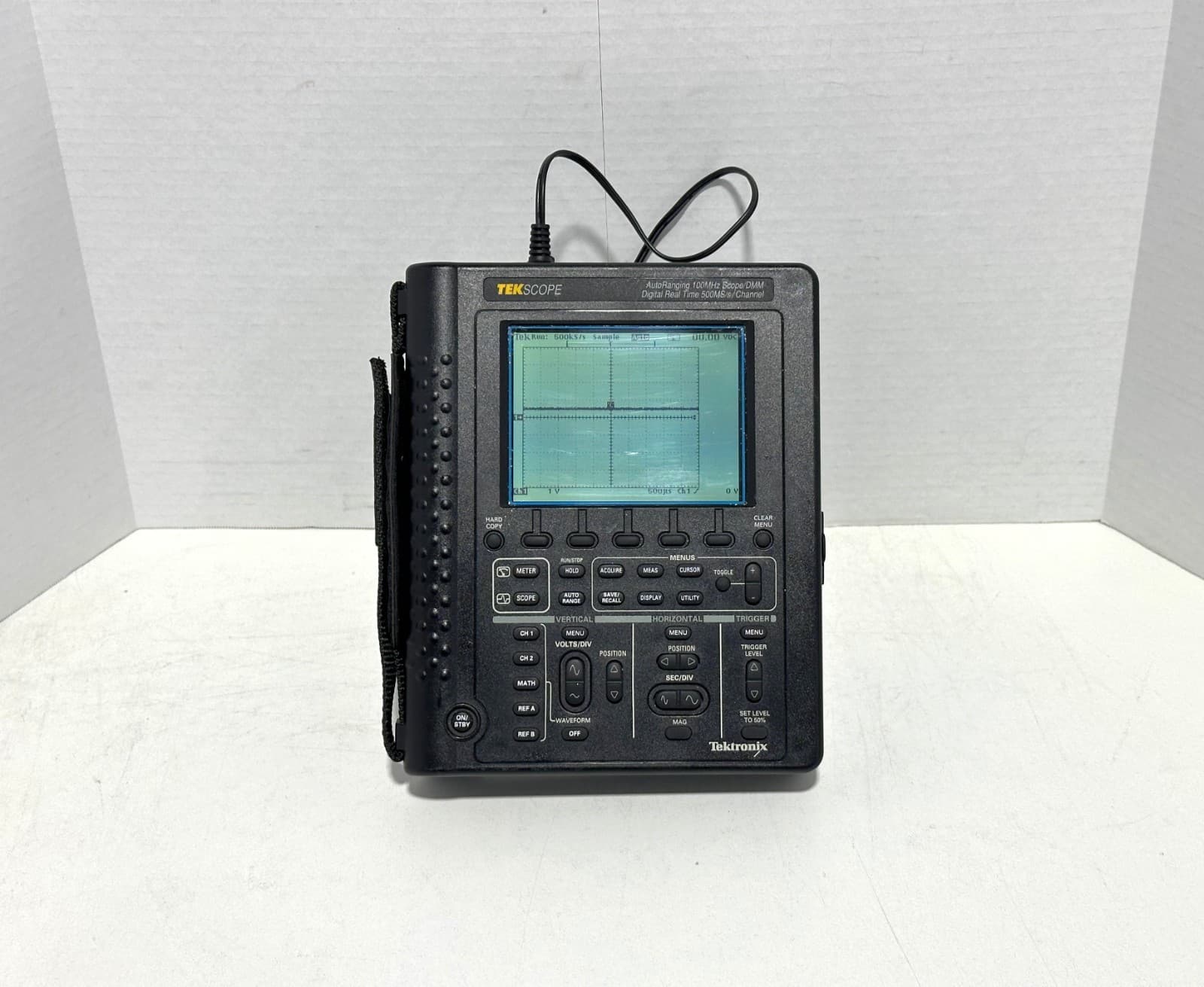 Tektronix TekScope THS720 AutoRanging 100MHz Scope/DMM Portable Oscilloscope