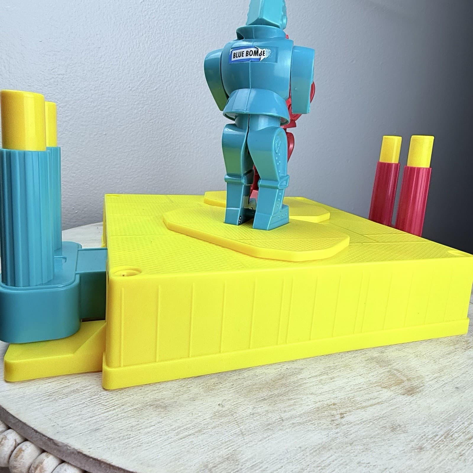Mattel Games Rock 'Em Sock 'Em Robots Boxing Game - CCX97 5