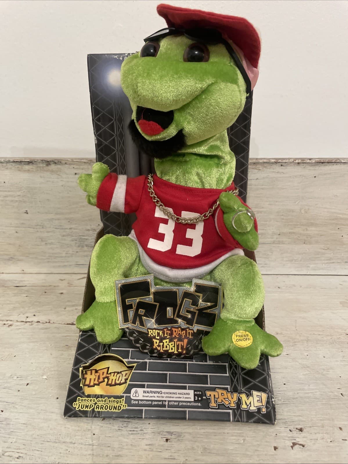 Gemmy Frogz Hip Hop Dancing Frog Jump Around 33 Goatee Sings Dances *Read* 2