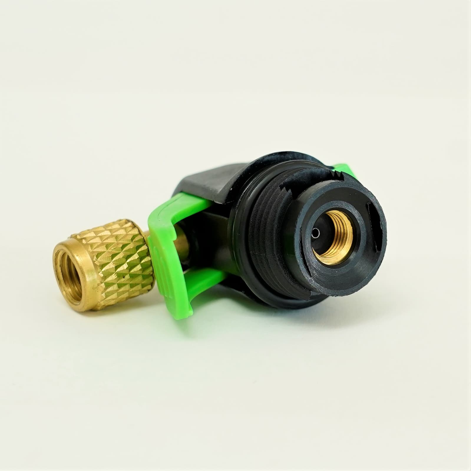 Vapco HVAC XPress Seal Direct Inject CO2 and Injector Devise 4