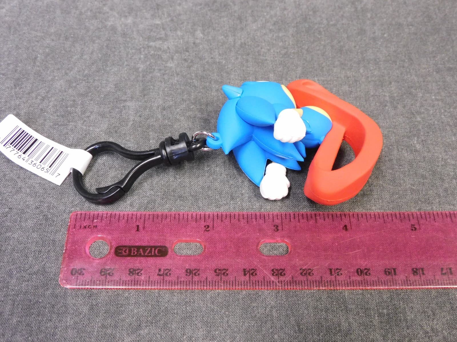 Sonic NEW * Infinity Legs Sonic Clip * Blind Bag Series 4 Figural Key Monogram 6
