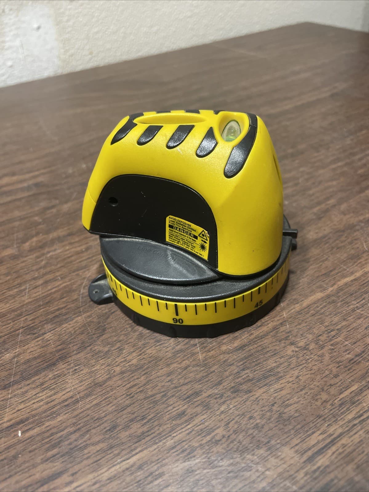 Strait-Line Laser Level 120  Tested Works Requires 2 AA Batteries Red Laser 3