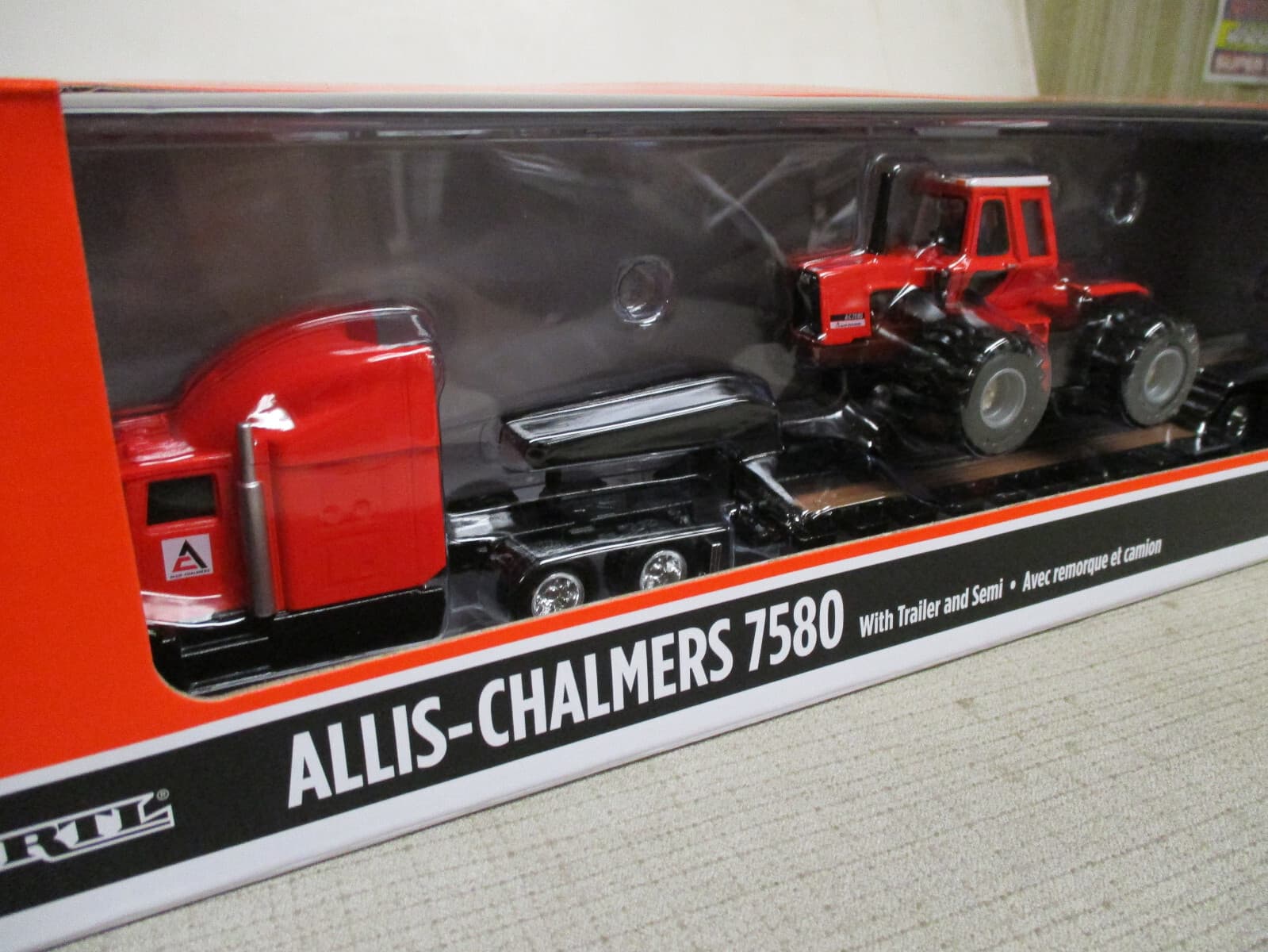 2024 Ertl Allis Chalmers 7580 Toy Set with Semi & Trailer,  1/64 Scale NIB 3