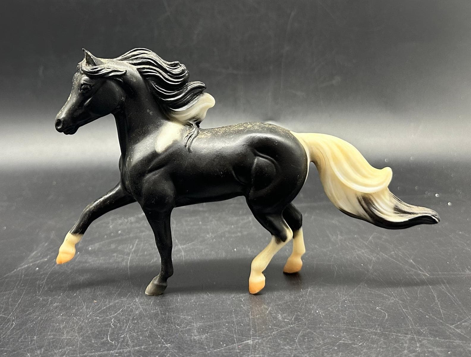 Vintage Breyer Midnight Tango Black And White Pinto Pony Miniature Horse 2000 2