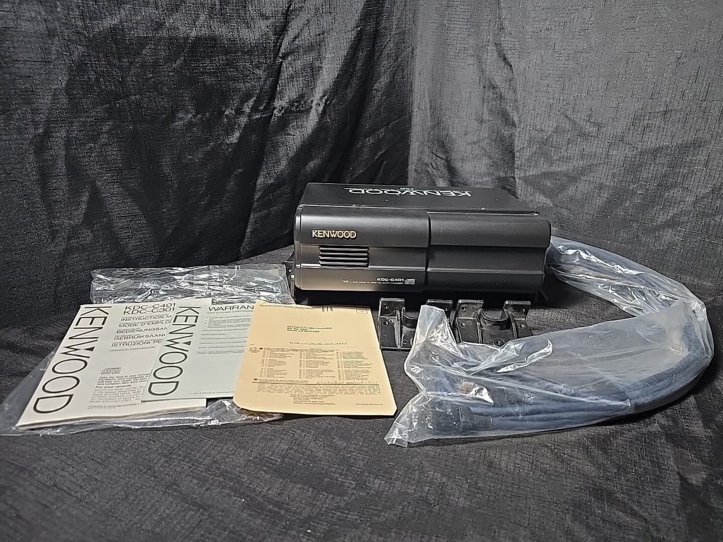 Kenwood KDC-C401 10 Disc CD Auto Changer 1 Bit 4 DAC Digital Pulse Axis Control