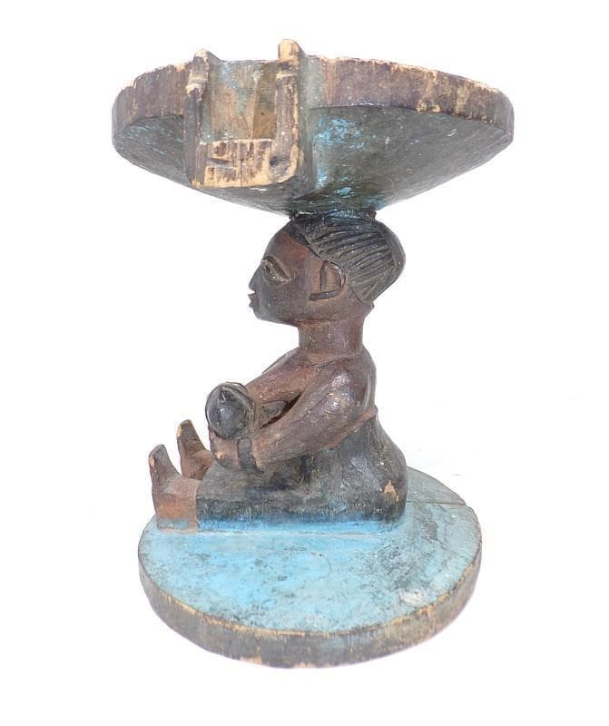 RARE SMALL CARVED WOOD YORUBA DIVINATION TRAY SET ON PLINTH OF MOTHER & CHILD VG 3