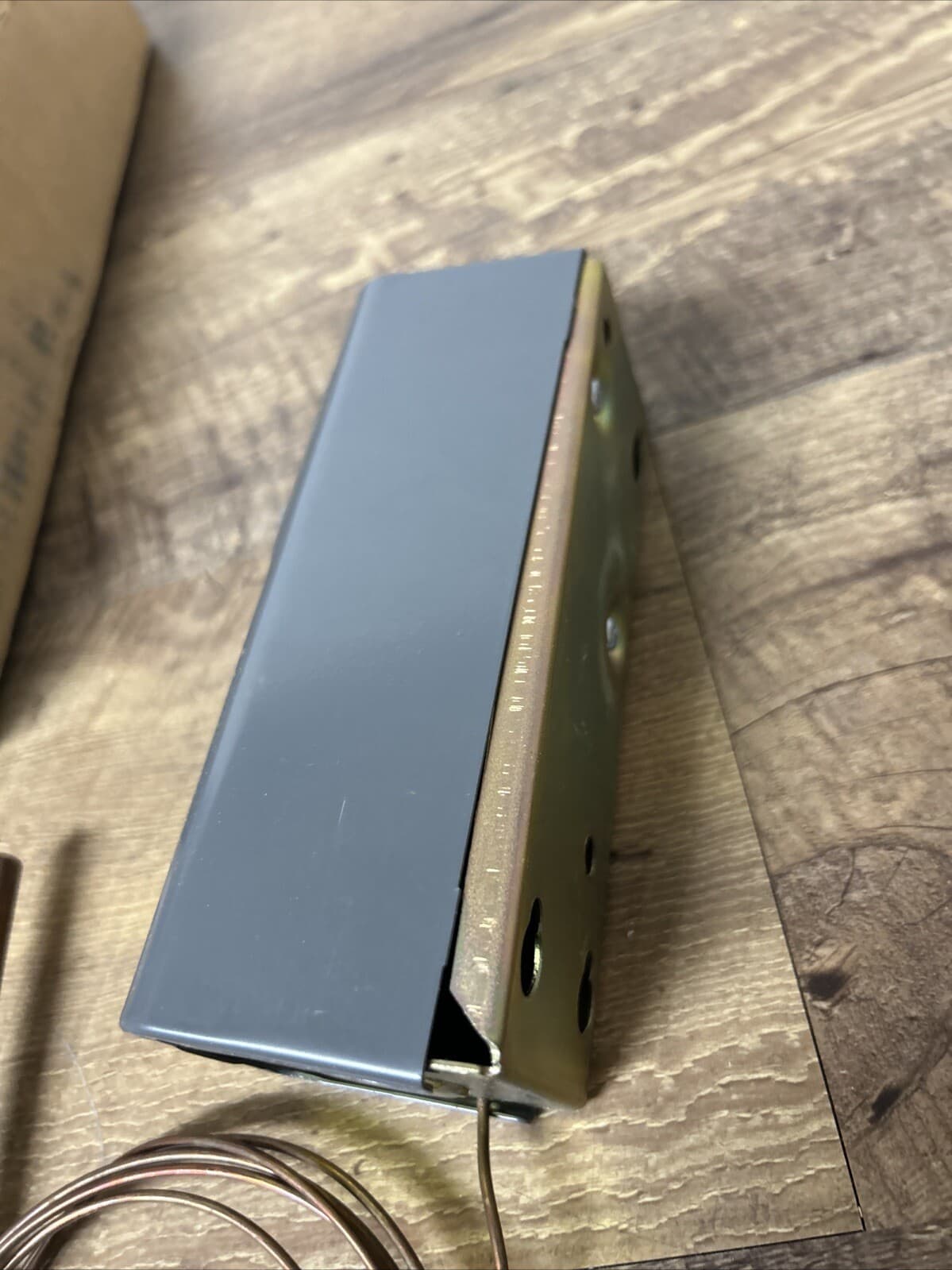 Honeywell-T6031A 1011 -Remote-Bulb-Refrigeration Controller 4