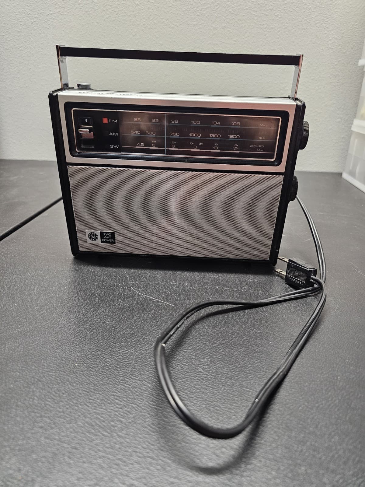 GE Two Way Power Am Fm Radio Works