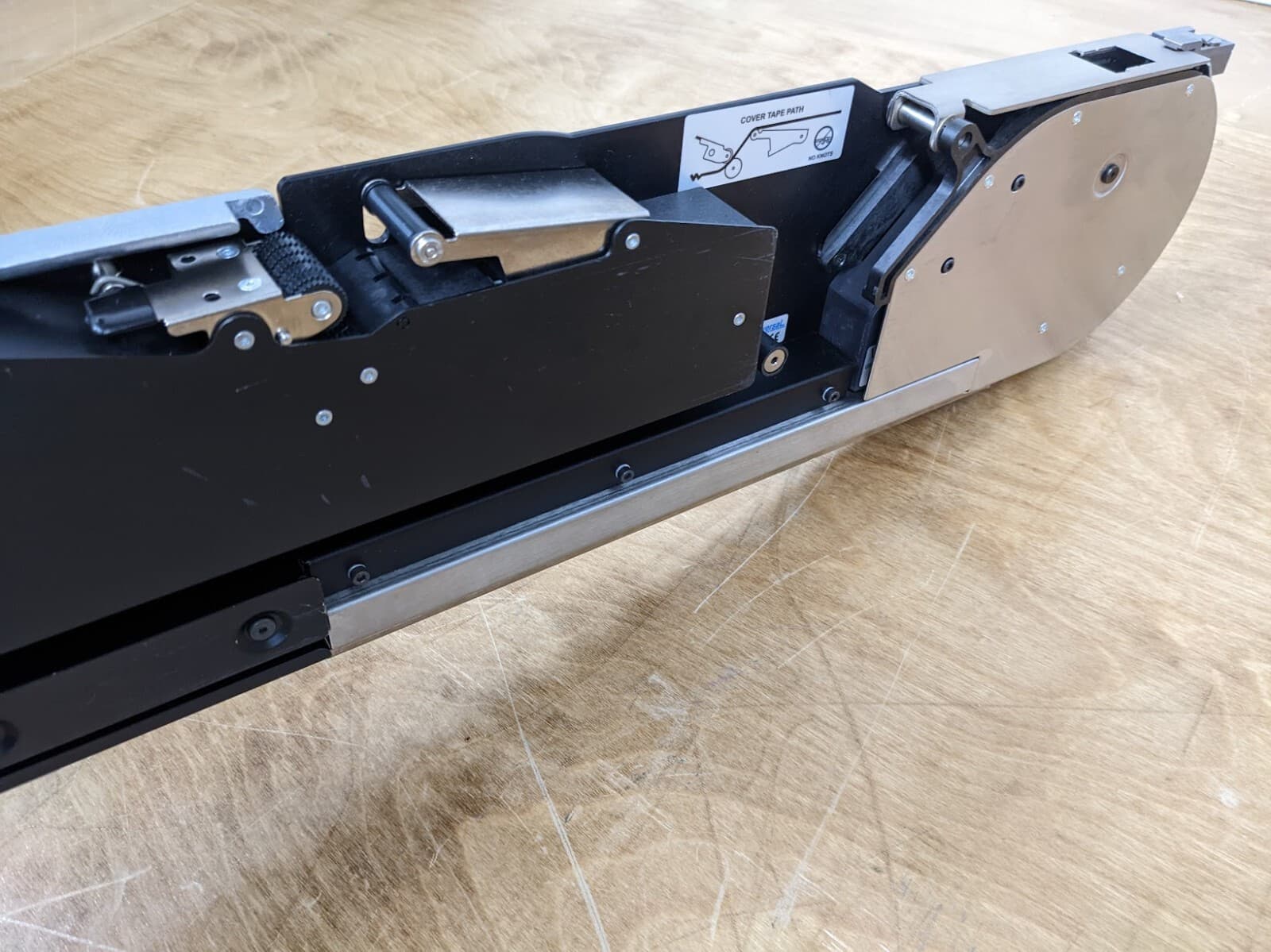 UIC Universal Instruments 24mm Hp Gold Spliceable Tape Feeder 50935005 4