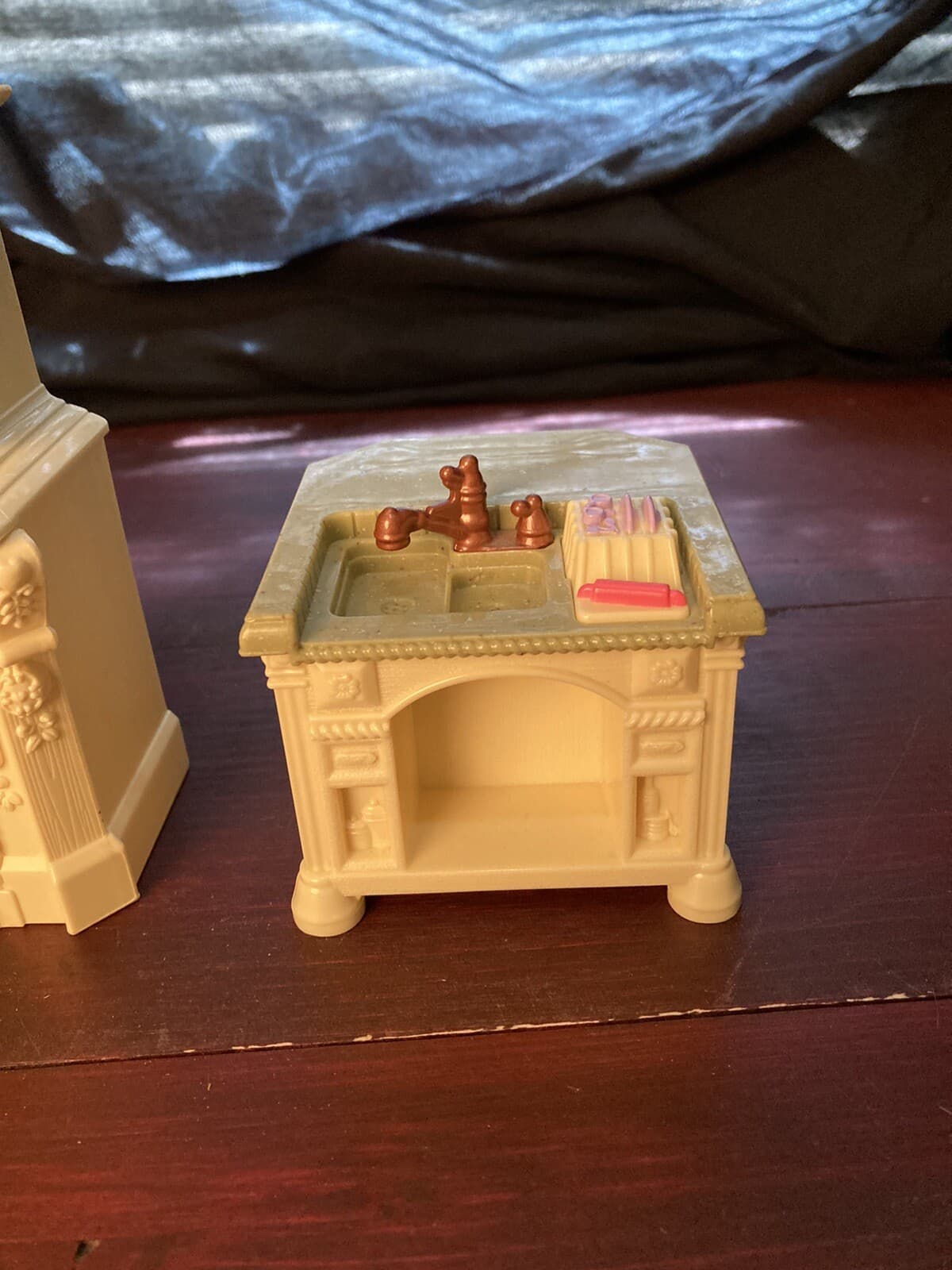 Fisher Price Loving Family Holiday Furniture Kitchen, Fireplace 2010 4