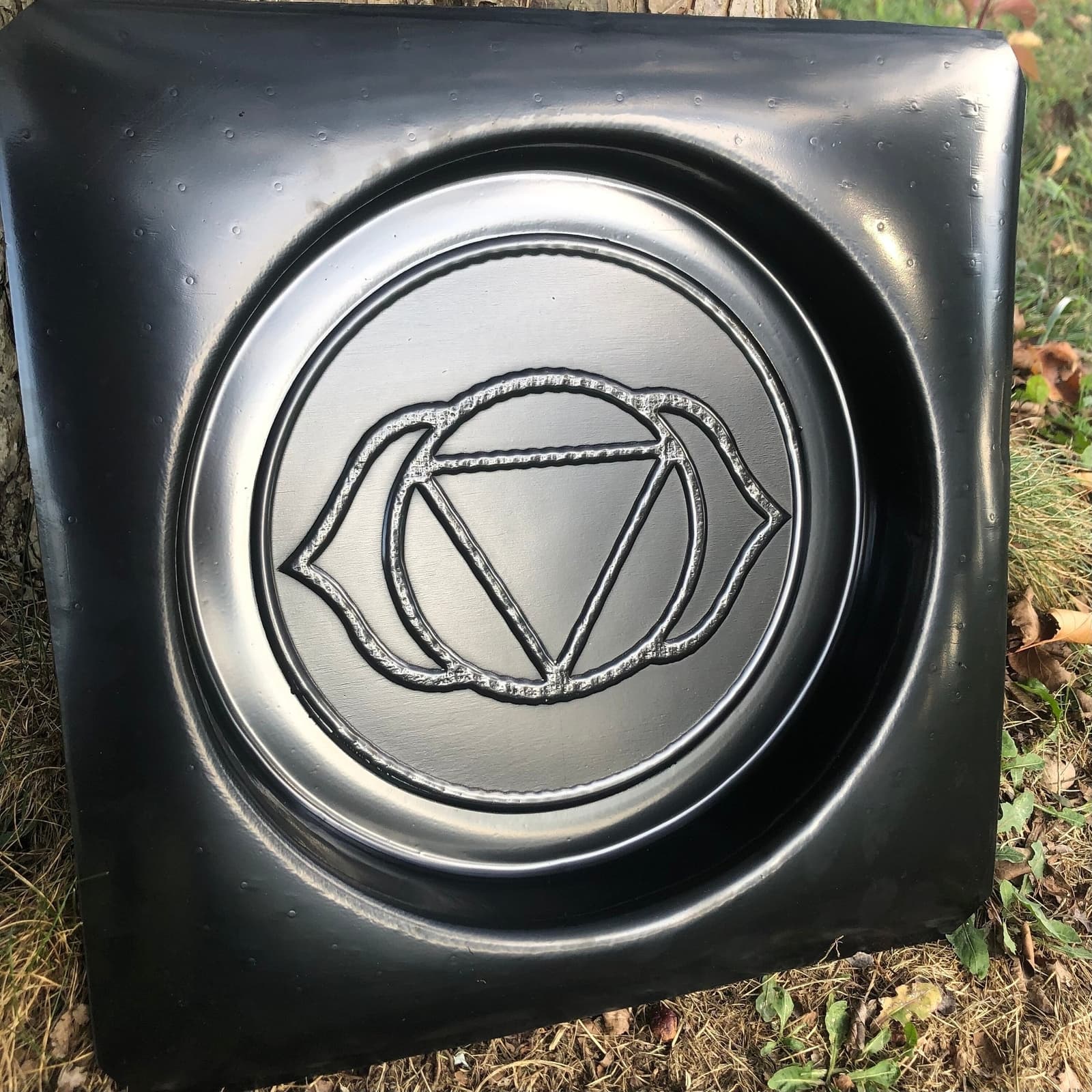 Crown Chakra Stepping Stone Mold, Plastic Mold for Concrete or Cement 2