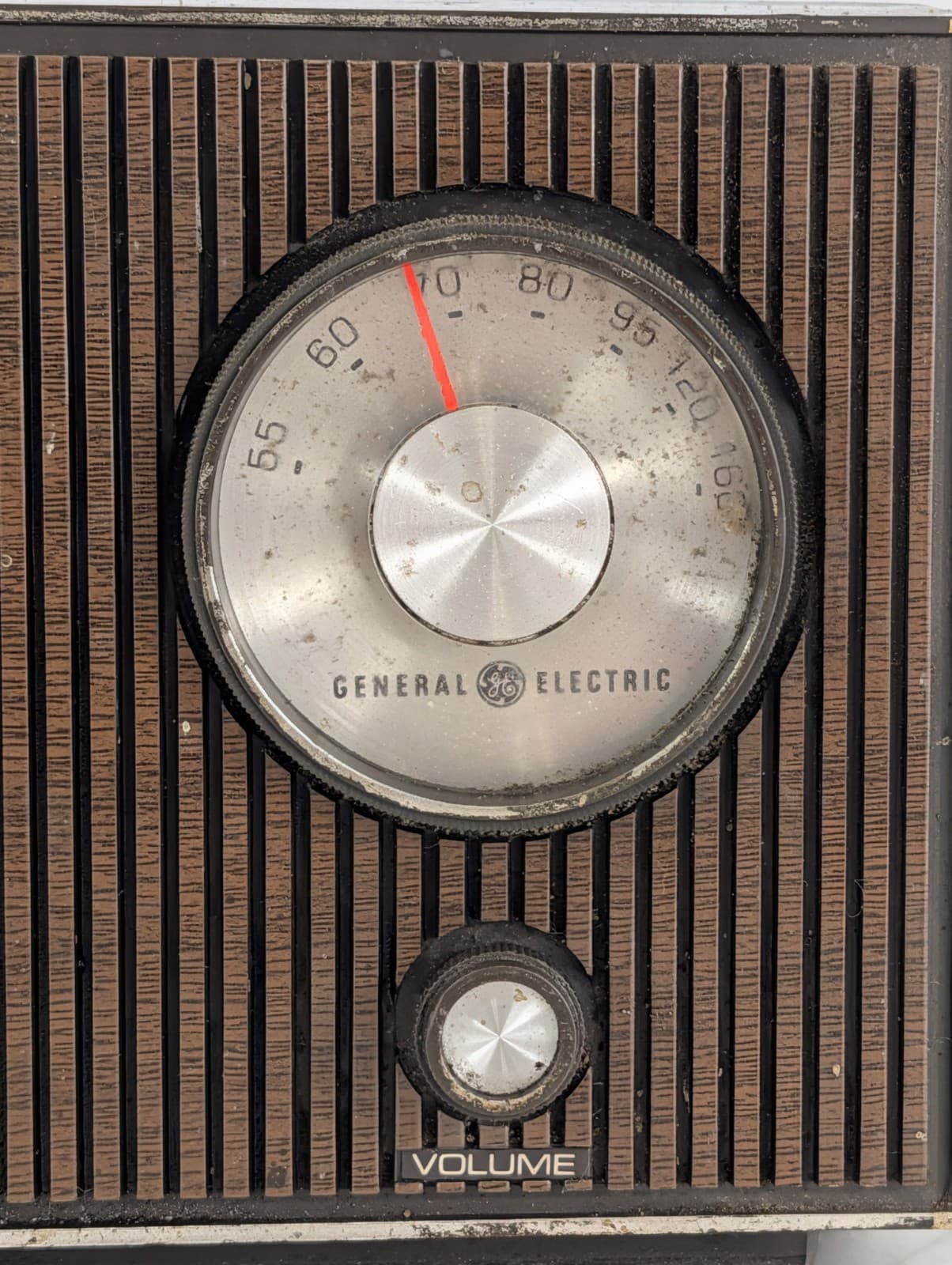 GE General Electric Vintage RADIO T2100B 1960s Mid Century Modern AM Radio Works 2