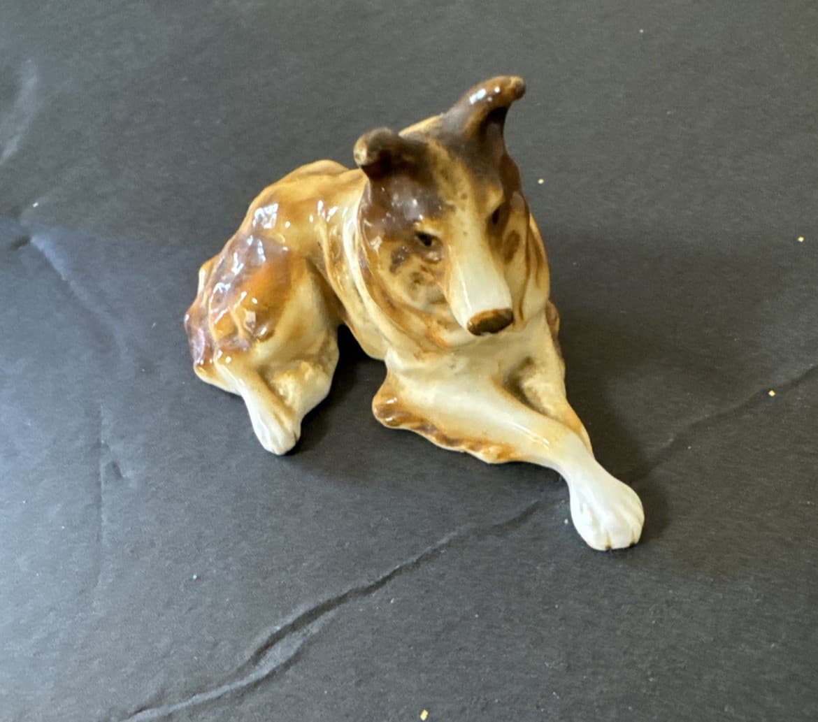 Bone China Three Border Collies Dogs Laying Down Crossed Paws stand sit Shiken 5