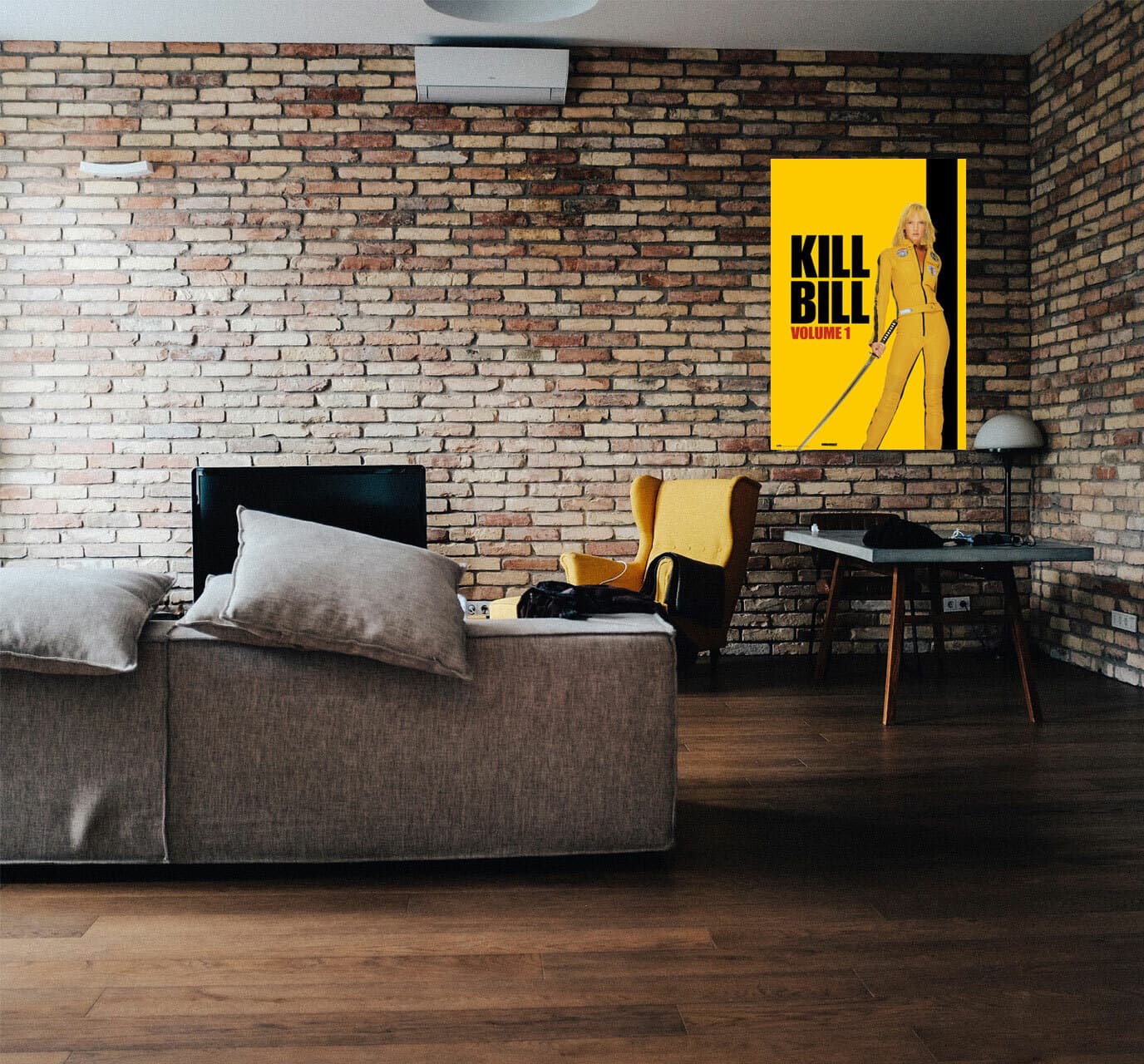 Kill Bill Vol. 1 - Movie Poster (Regular Style - Uma Thurman / Katana) (24 X 36) 5