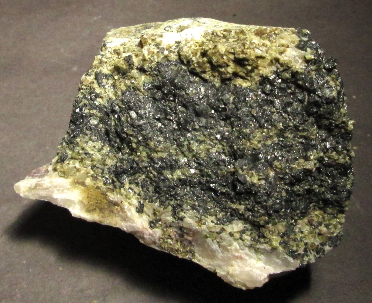 Pale Mint Green Bi-Wave Willemite  Fluorescent Mineral Franklin NJ 2