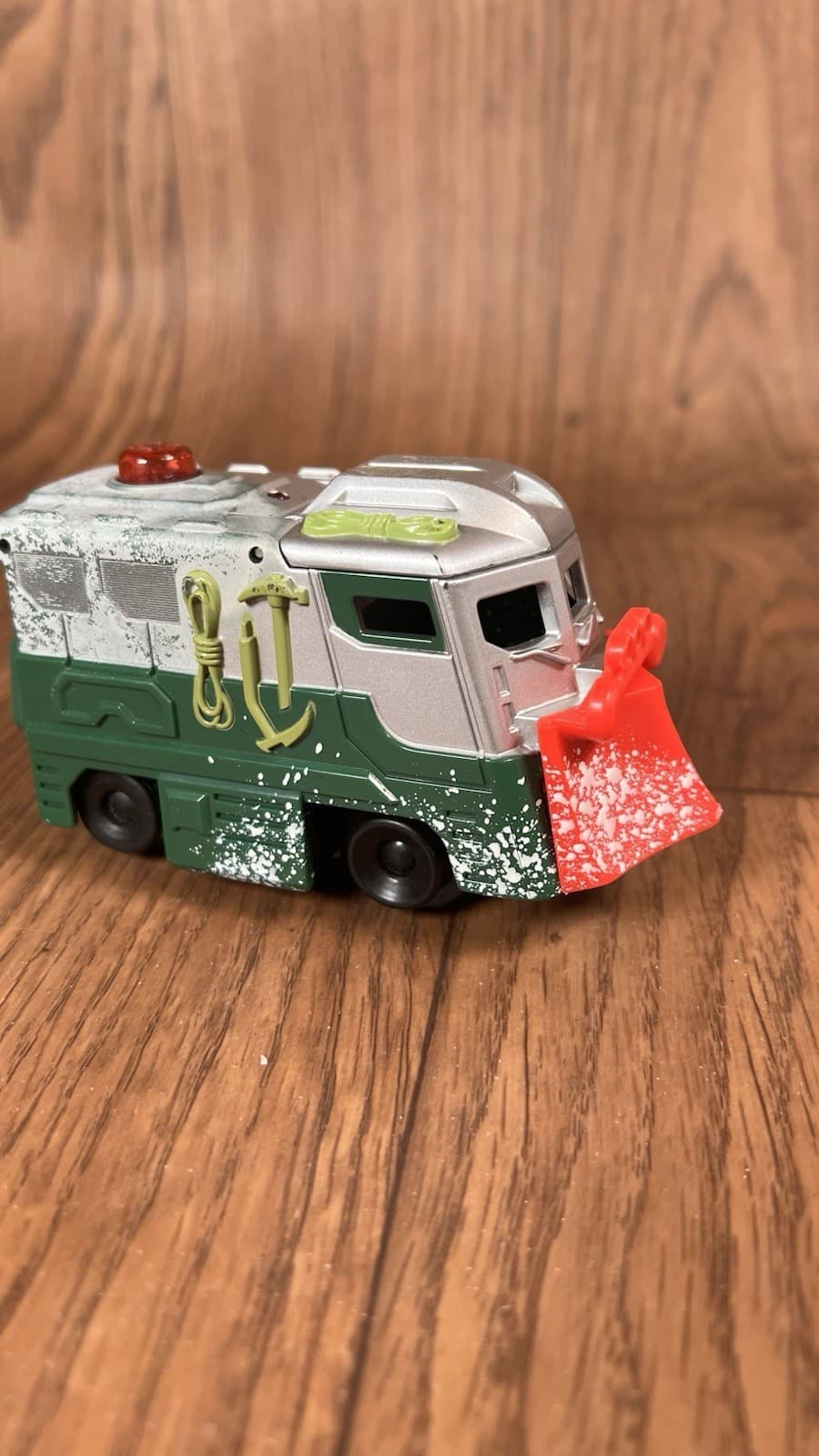 GeoTrax Green Alpine Will Christmas Engine Remote Only Train Not Working 2