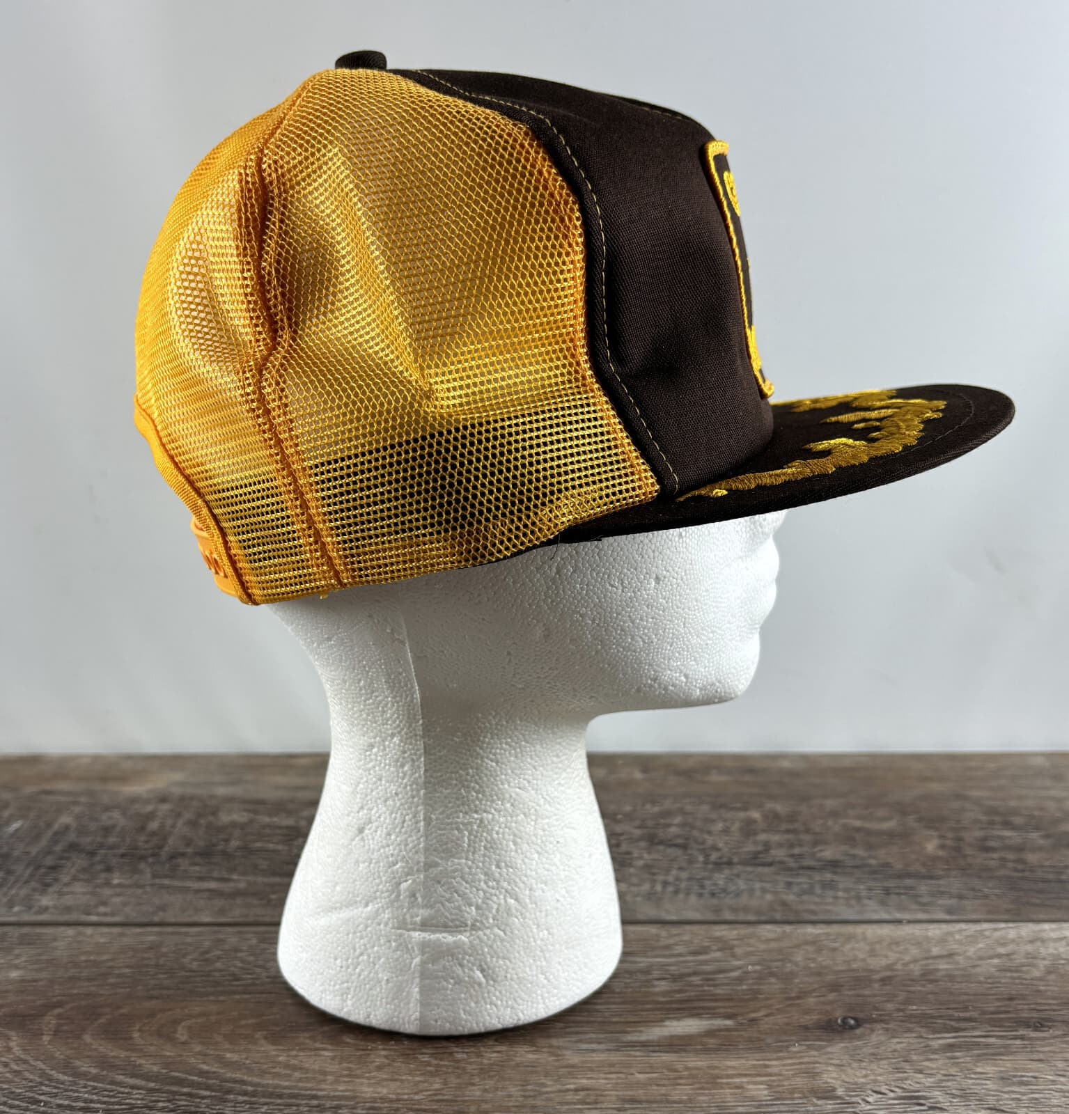 Gold Dairy Snapback Trucker Hat Brown Yellow Patch Scambled Eggs Vintage 2