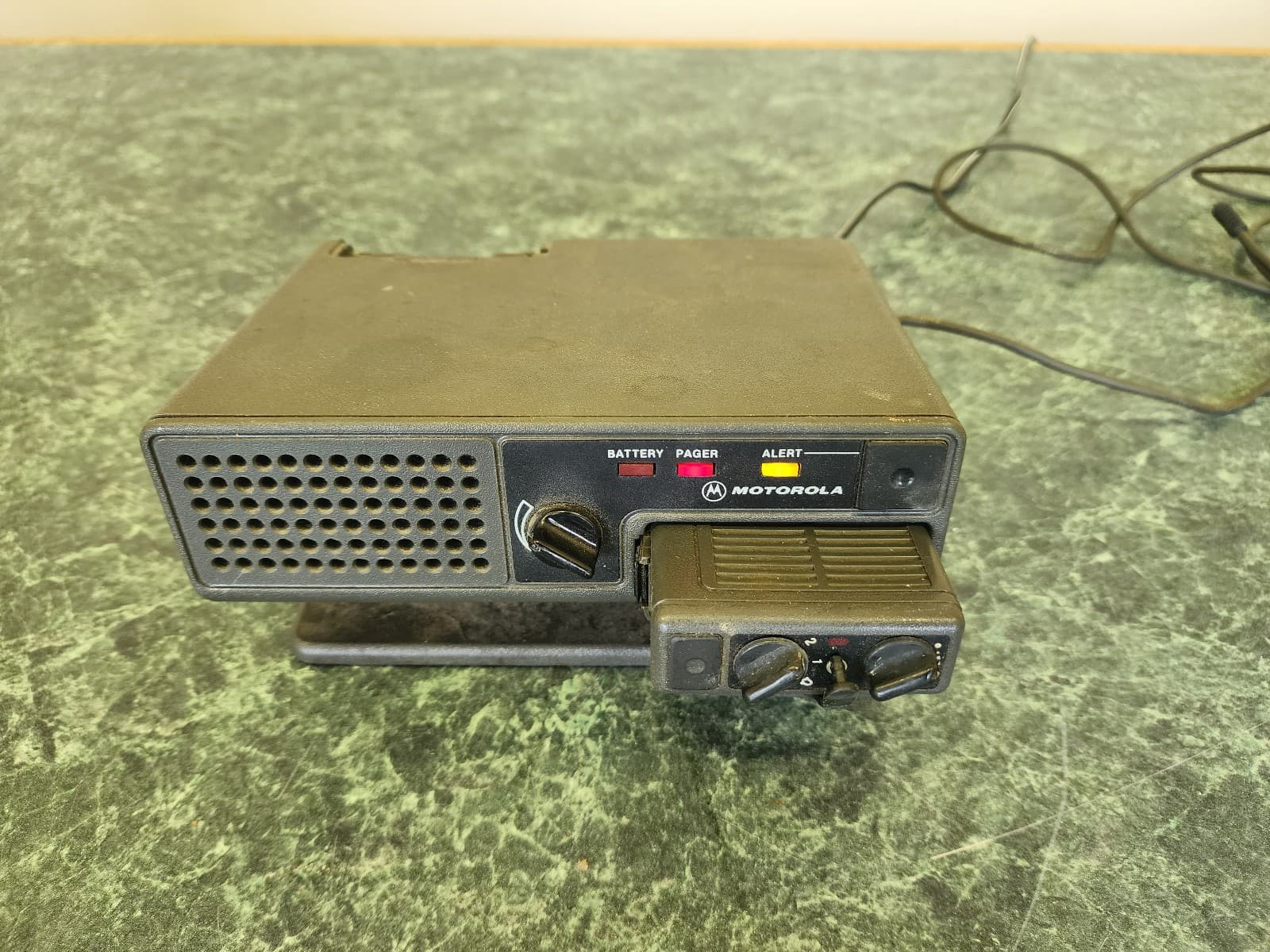 Motorola Minitor II VHF Pager F1: 46.1000 with Amplified Charger 2