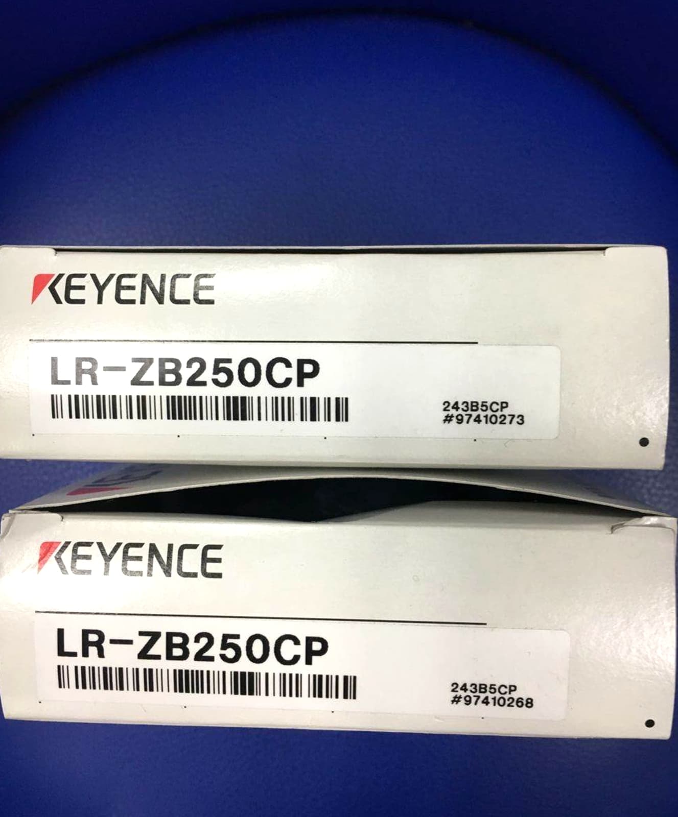 One Brand New KEYENCE LR-ZB250CP Laser Sensor  Switch 2