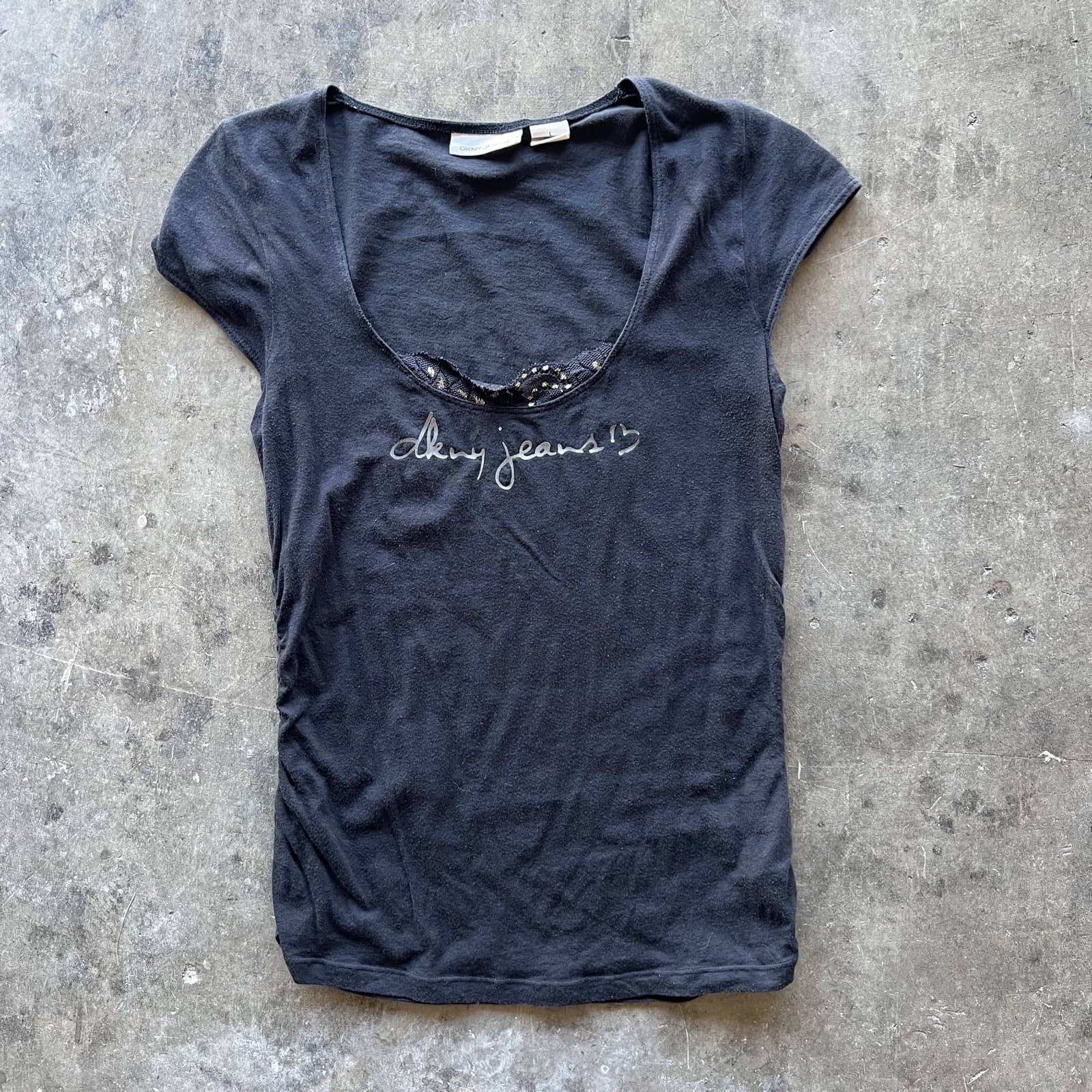 15 Pieces Y2K Vintage Wholesale Bundle Mix Women’s Tops & Skirts 5