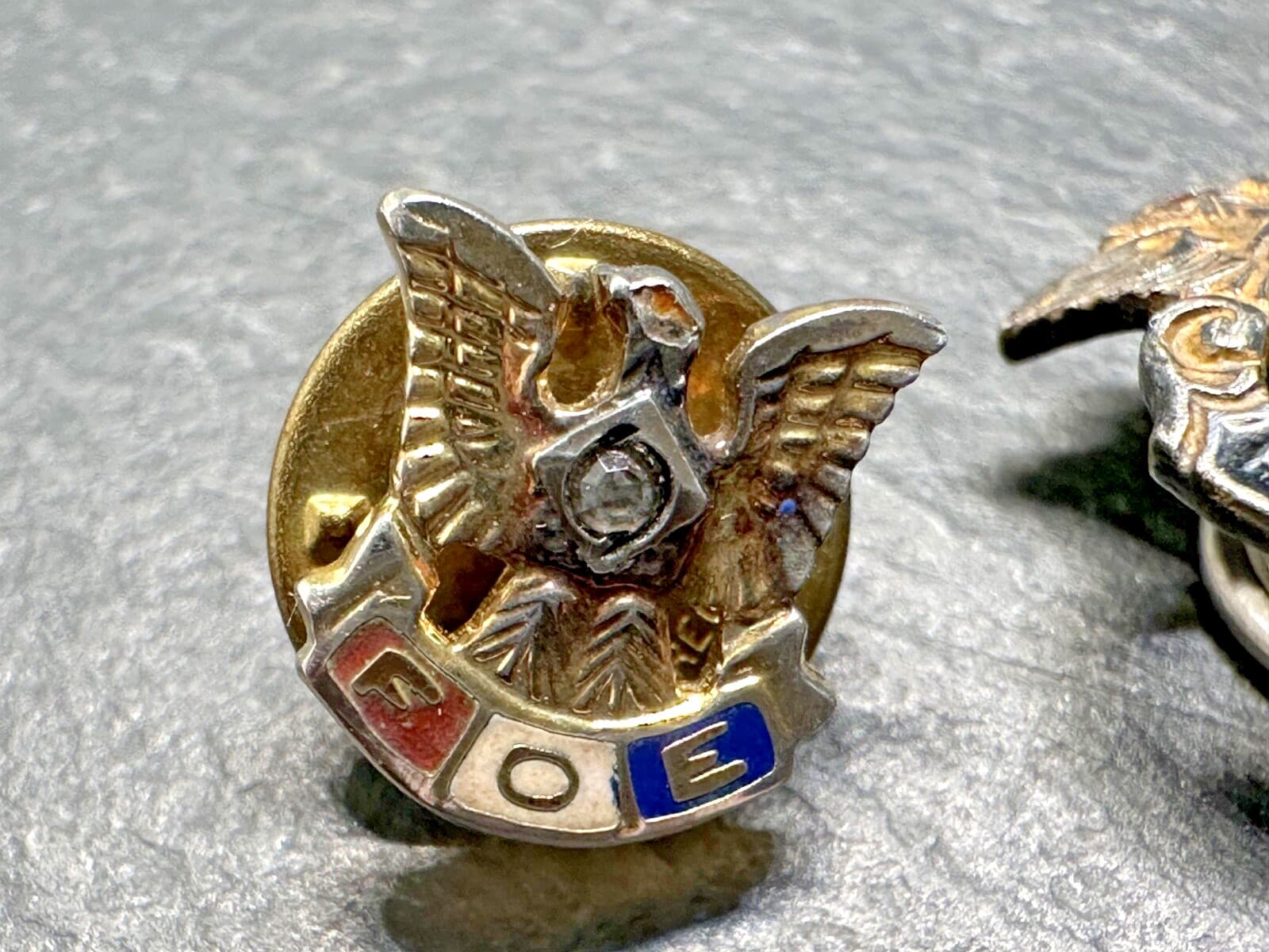 3 FOE PINS TACKS FRATERNAL ORDER OF EAGLE : 1 PAST WORTHY PRESIDENT, 2 FOE G981 3