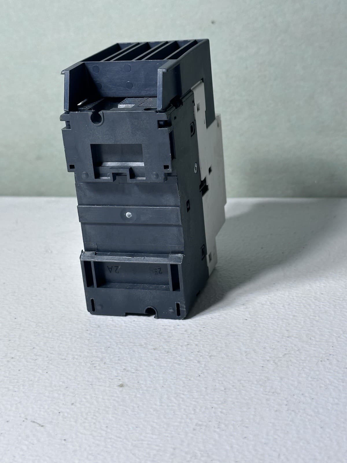 Lot Of  2 Schneider GV2-P10H7 4-6.3A Circuit Breaker Motor Starter 4