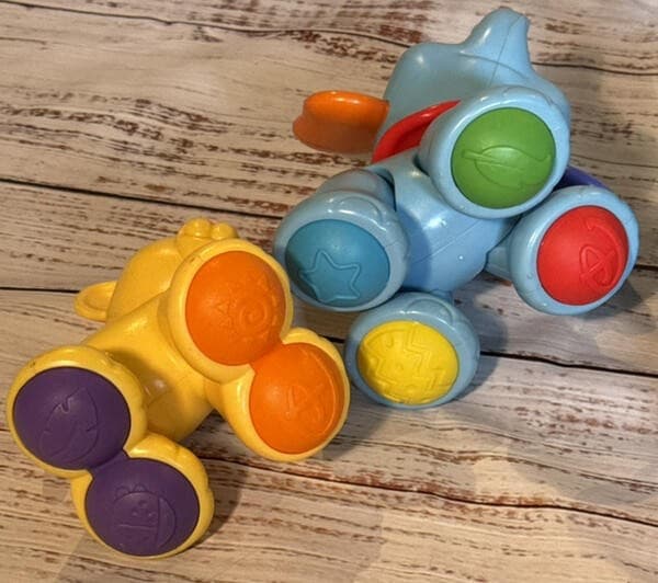 Fisher Price Amazing Animals Polar Bears Giraffe Penguin Monkey  Dumbo Simba 5