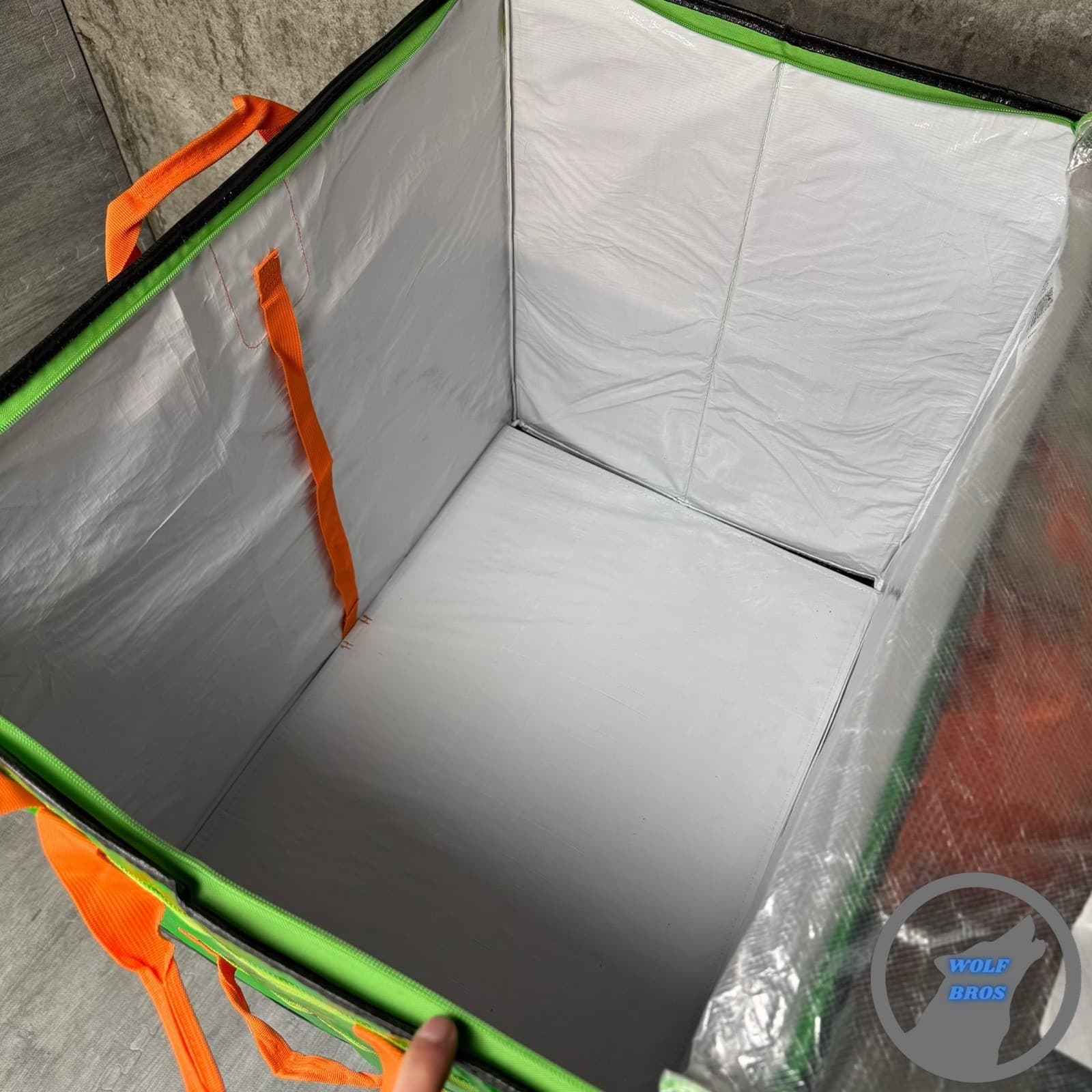 (2) AMAZON COURIER LARGE DELIVERY STORAGE BAGS 28x24x20 *2 TOTE LOTS* BUY BULK! 6