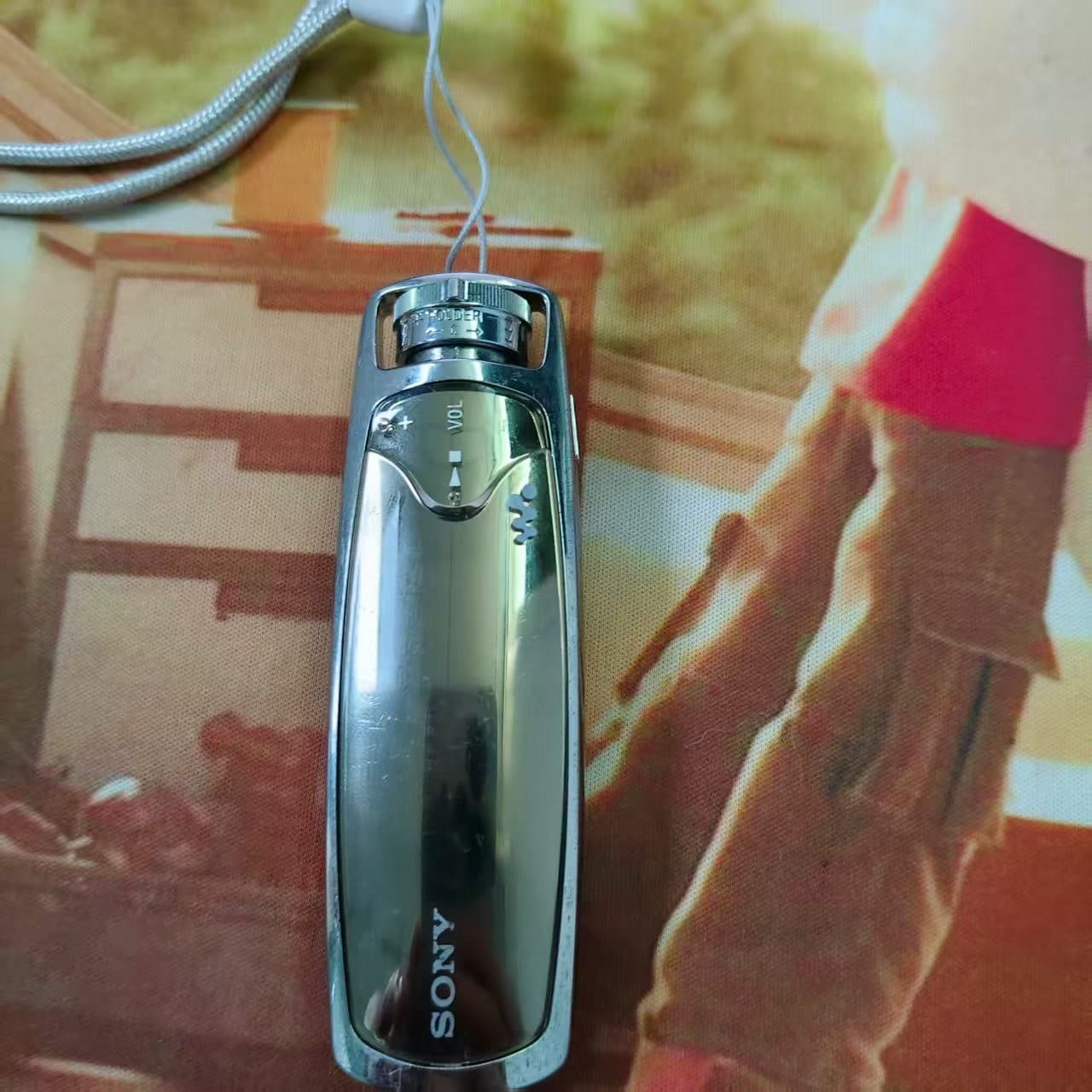 Sony MP3 NW-S703 nw-s706 S705 nw-s605 Nw-603 1GB 2GB mp3  Music Player-80% new 5