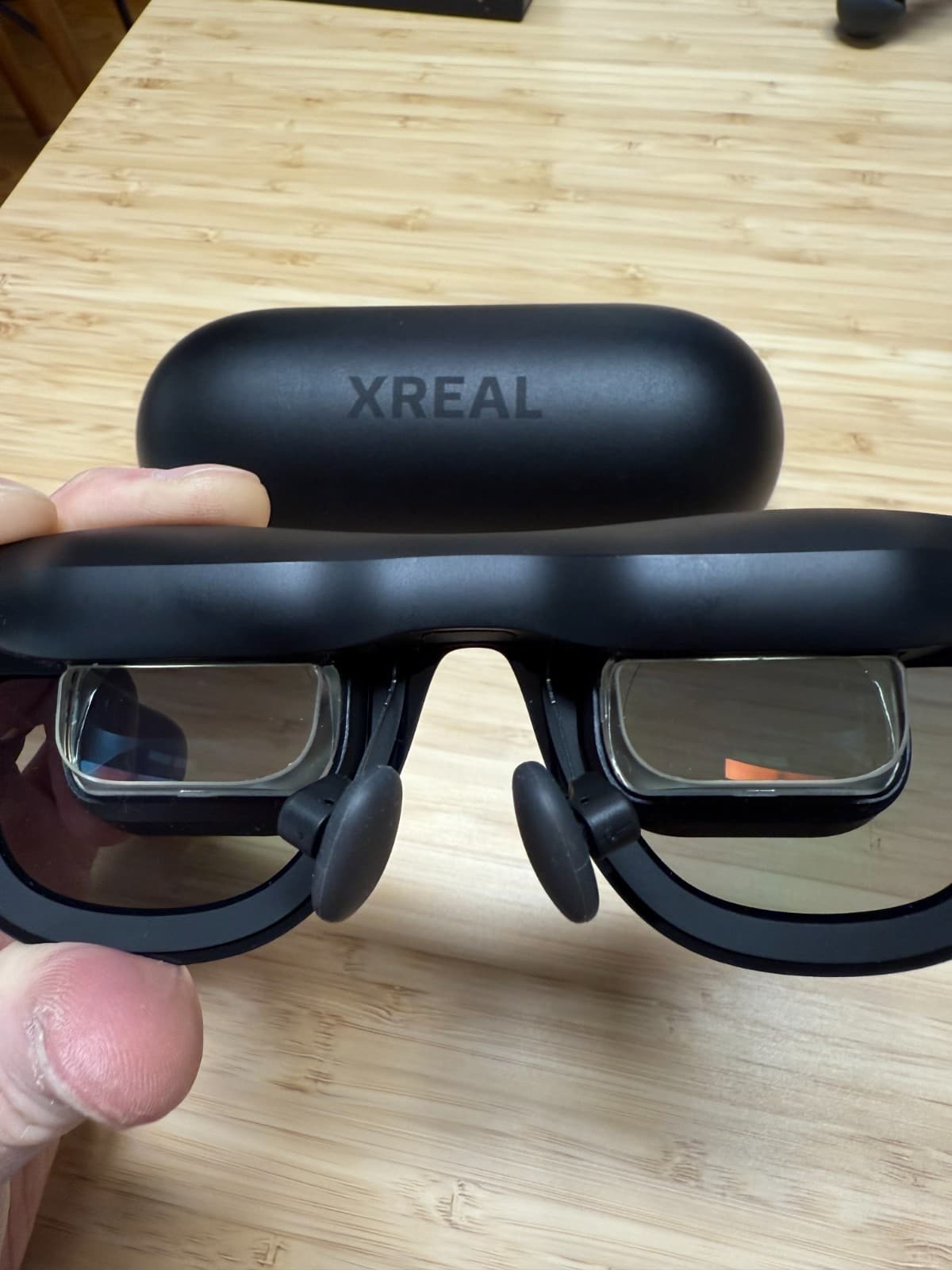 XREAL One Pro AR (M IPD 57-66mm) Glasses + Charging Hub 6