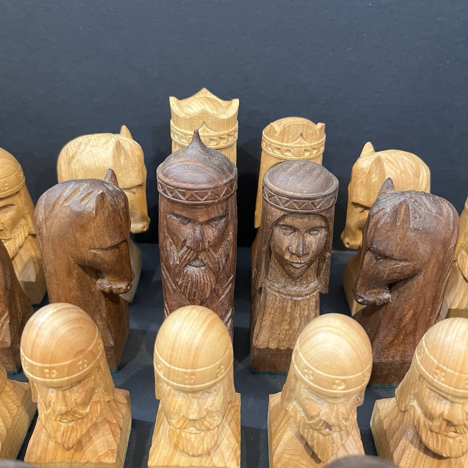 Hand Carved Wood 32 Chess Pieces Spain Crusaders & Moors Felted Bottom 4