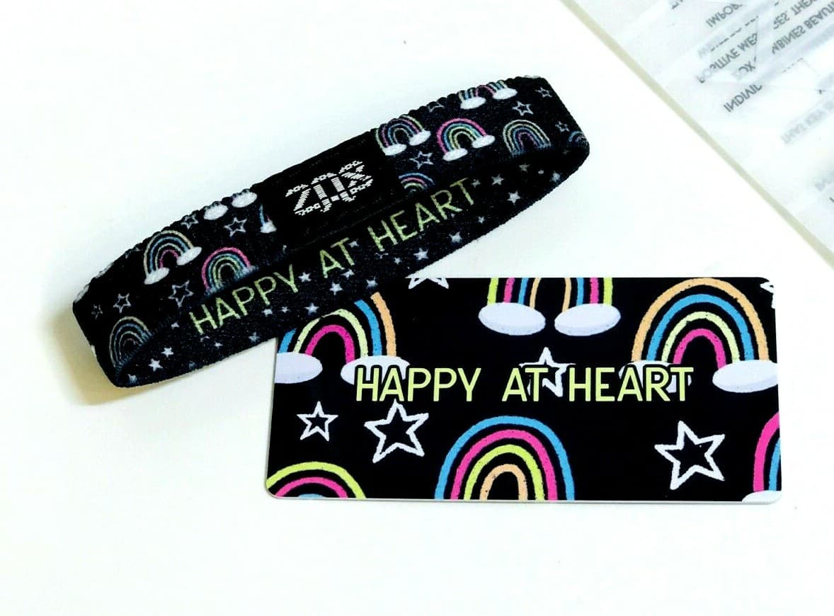 ZOX **HAPPY AT HEART** Silver Single Large Wristband w/Card 2