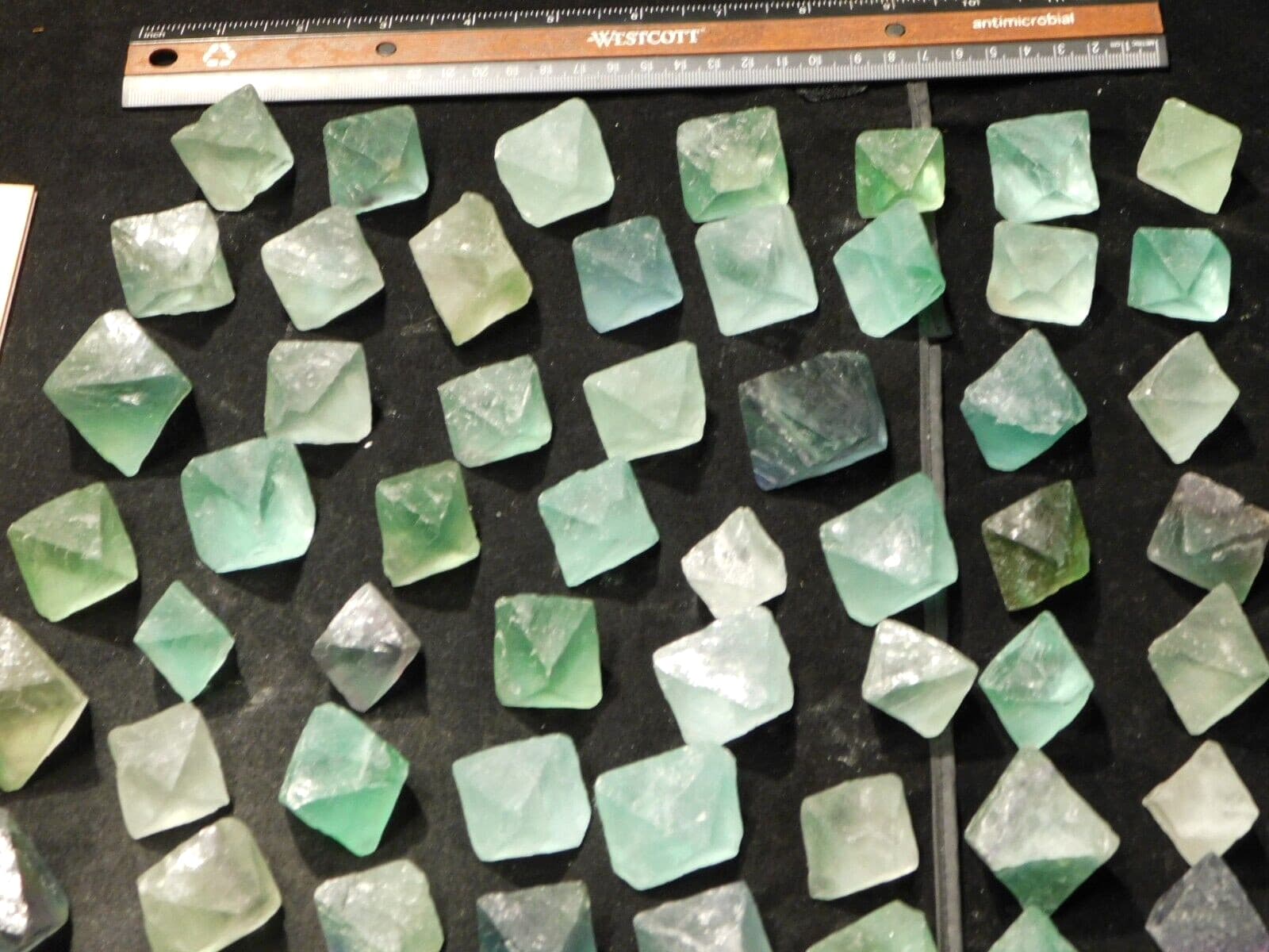 Over One Pound! or 500 Grams! Fluorescent FLUORITE Octahedron Crystals 2