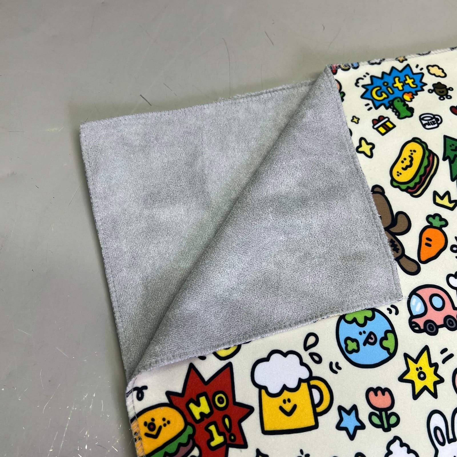 LOVLEY CAVES Self Adhesive Cat Wrap Grooming Blanket Doodle Pattern 1882742 2