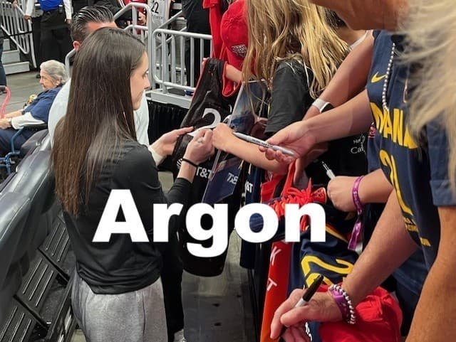 NEW NIKE CAITLIN CLARK AUTOGRAPHED INDIANA FEVER STRANGER THINGS JERSEY 4