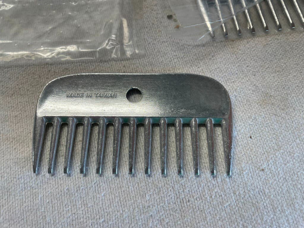 Aluminum Horse Mane Comb 4 in x 2 in -- Lot of 4 2