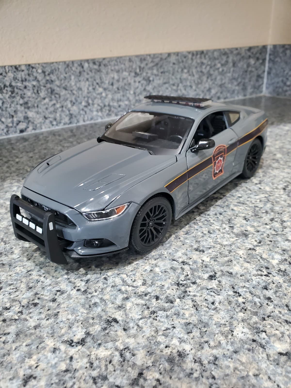 Pennsylvania State Trooper -   Ford Mustang w/ All Flashing Lights 3