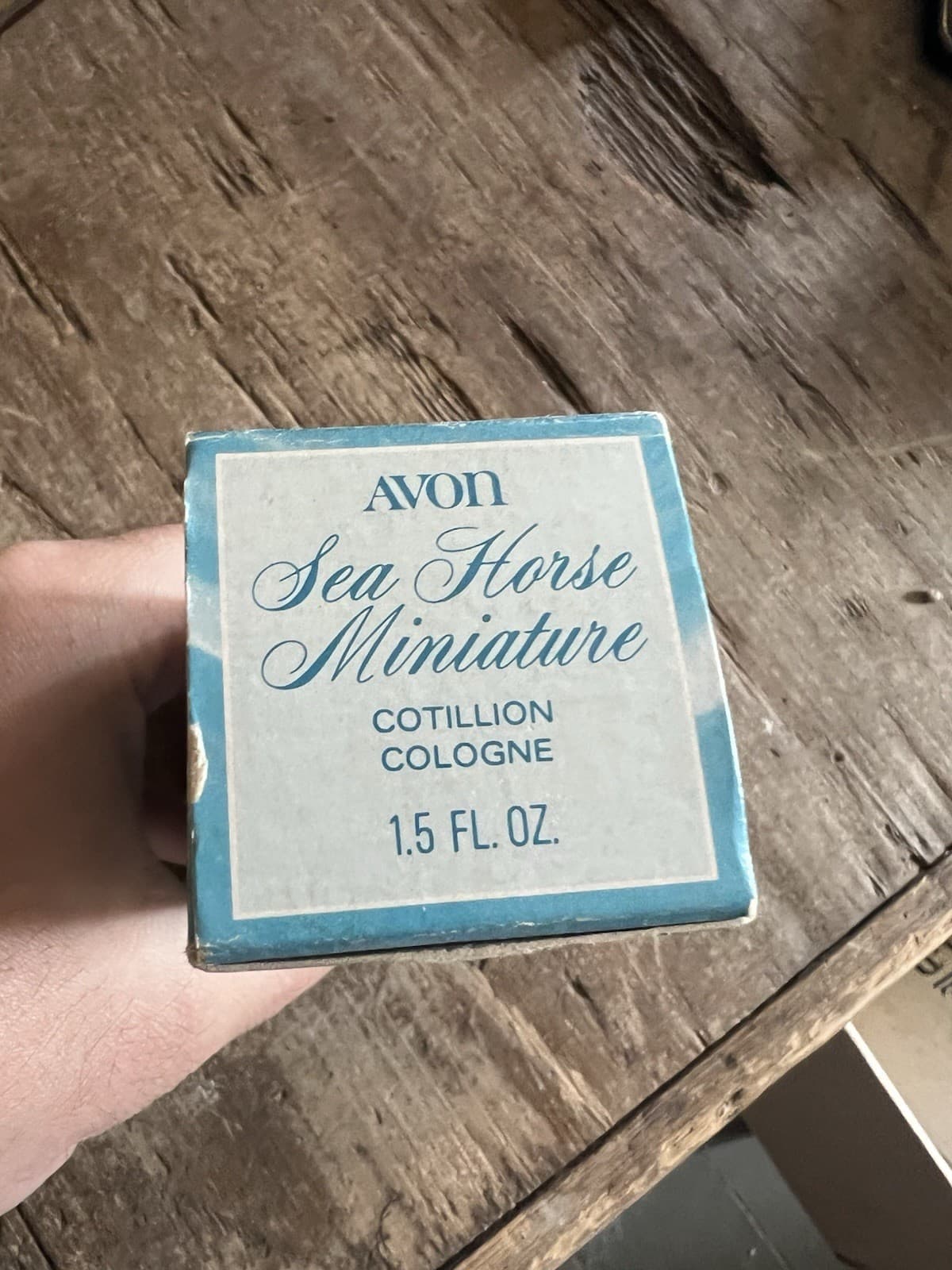 Avon Seahorse Miniature Cologne 3