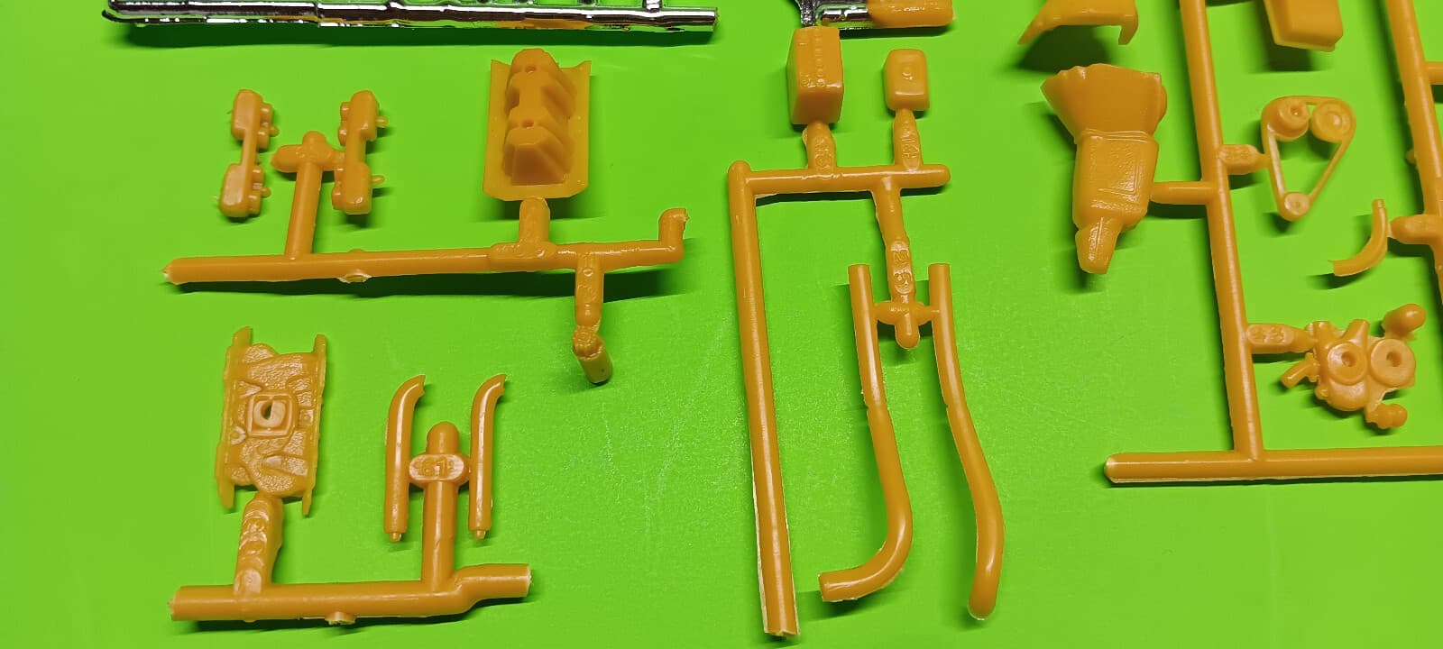 1976 76 Dodge Dart 1/25 426 Hemi motor engine tunnel ram long tube headers model 3