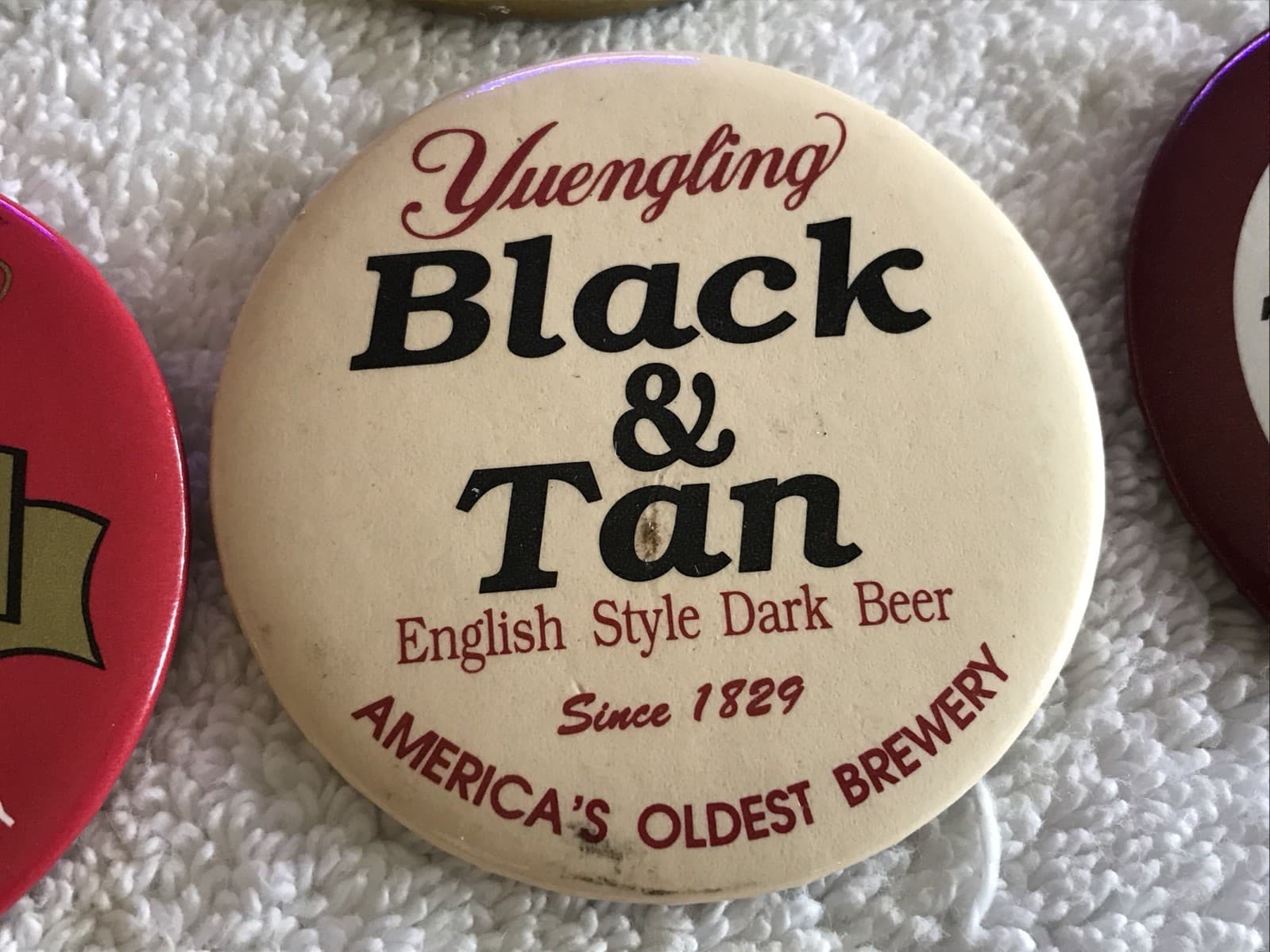7 YUENGLING BEER DIFFERENT PINBACK BUTTONS, POTTSVILLE, PENNSYLVANIA  4