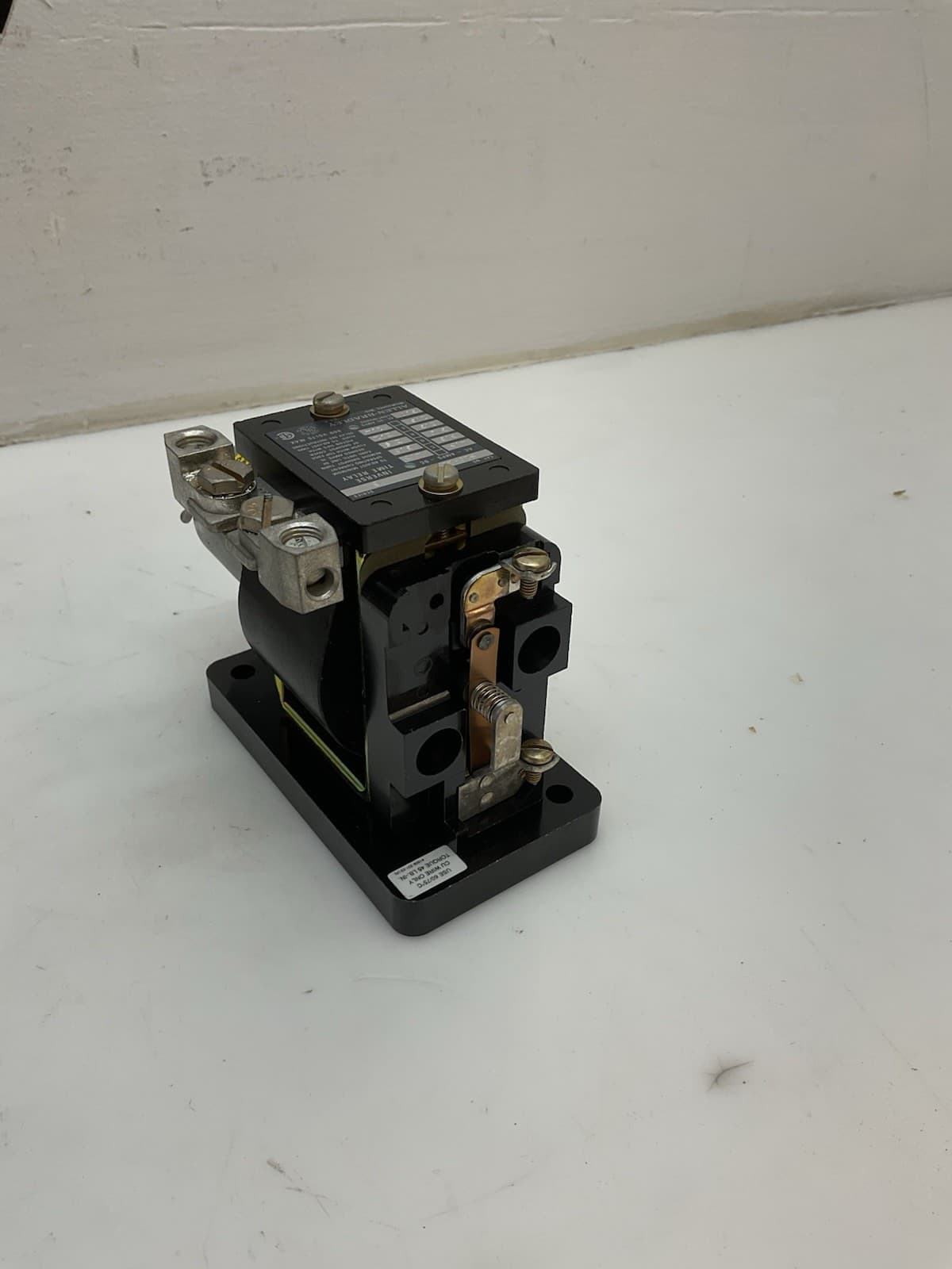 Allen Bradley 810-A02A Ser. B Magnetic Overload Relay Open Type NIB 4