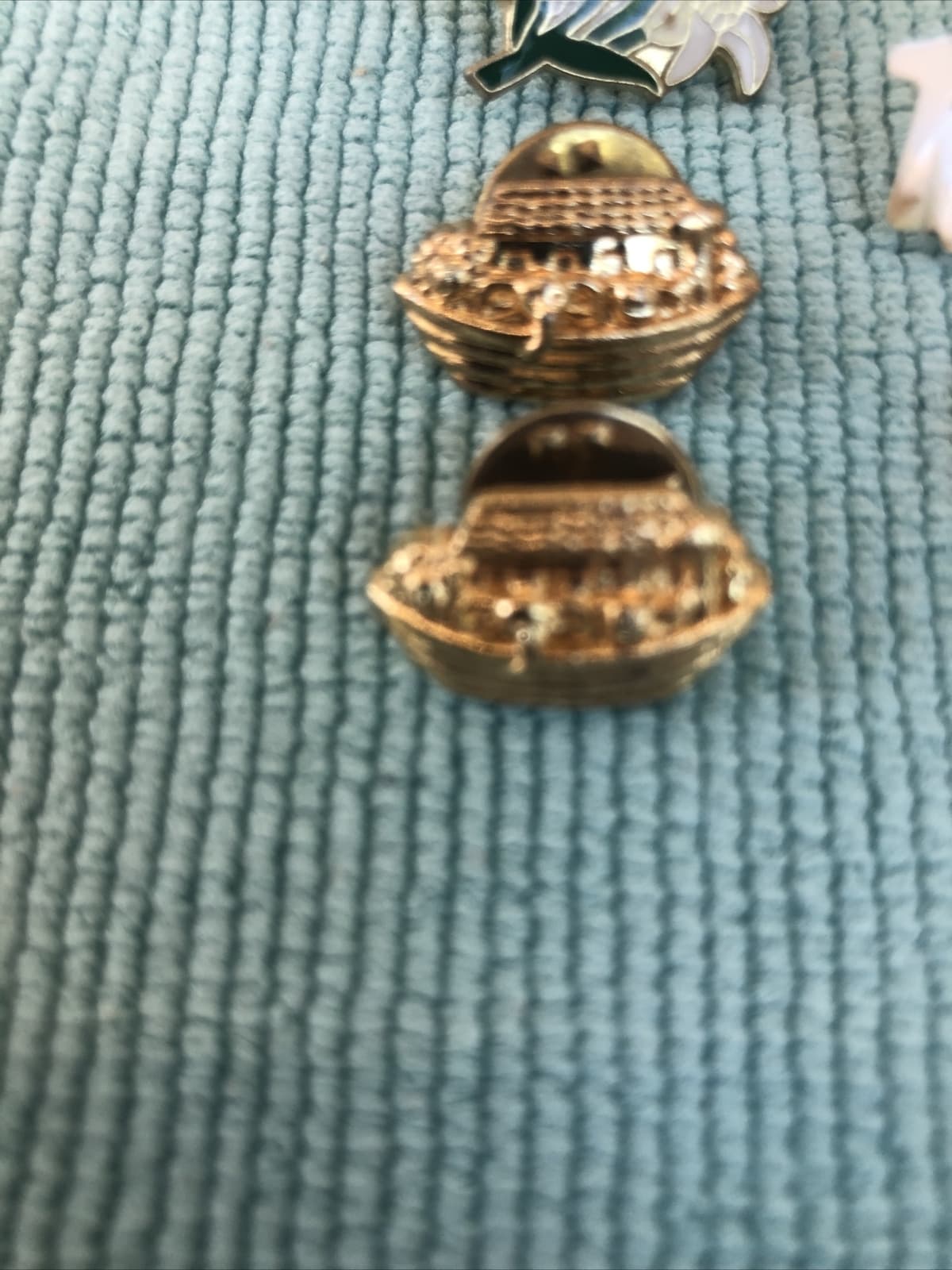 Angel Christian Religious Pin Noah’s Ark Praying Hands Lot 9 Vintage Lapel Pins 3